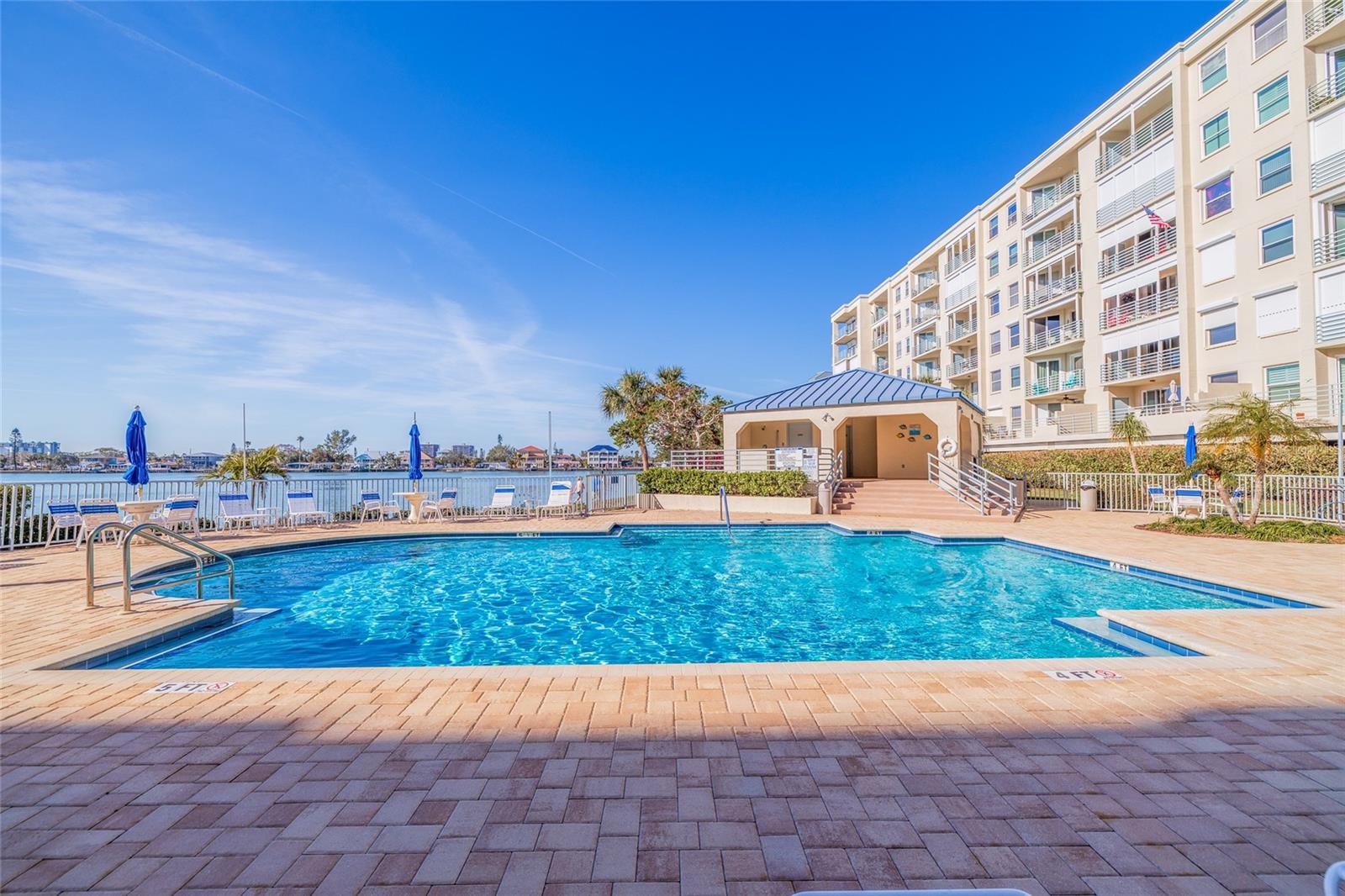 HARBOURSIDE CONDO - Residential