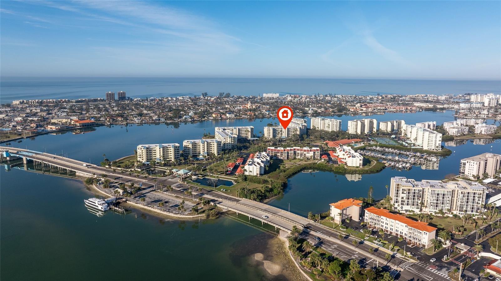 HARBOURSIDE CONDO - Residential