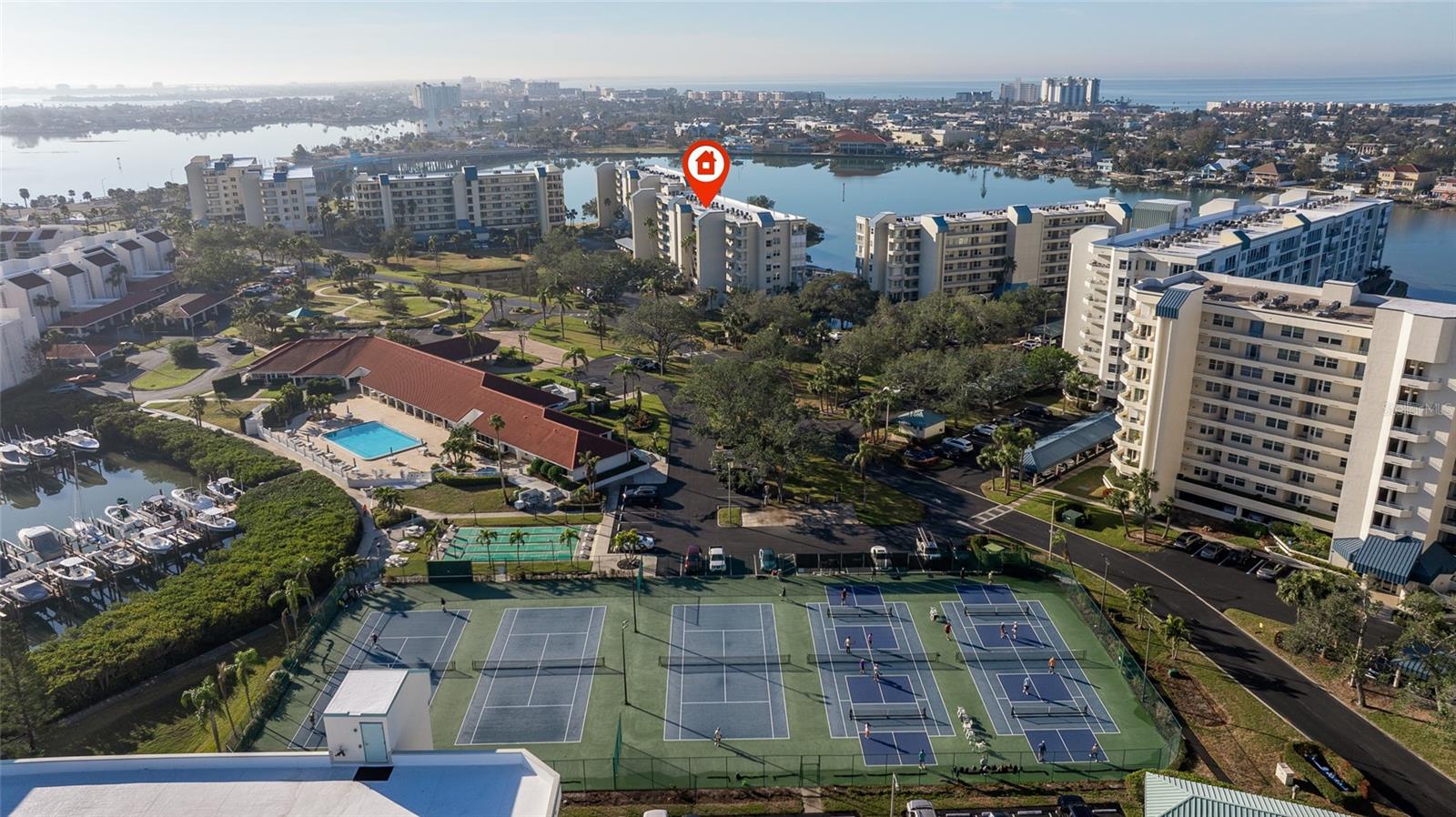 HARBOURSIDE CONDO - Residential