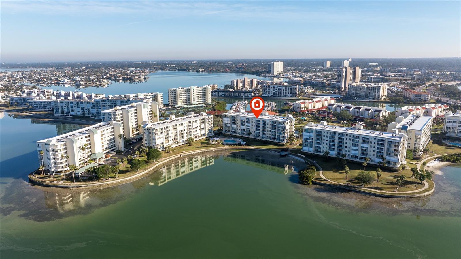 HARBOURSIDE CONDO - Residential