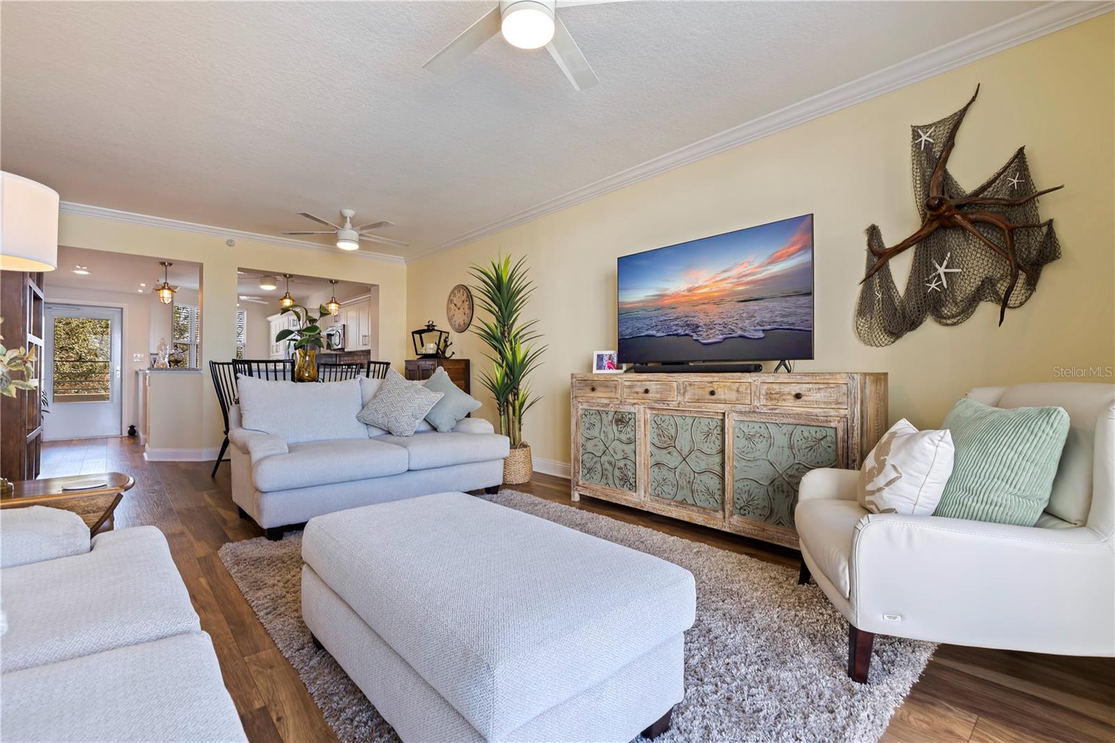 HARBOURSIDE CONDO - Residential