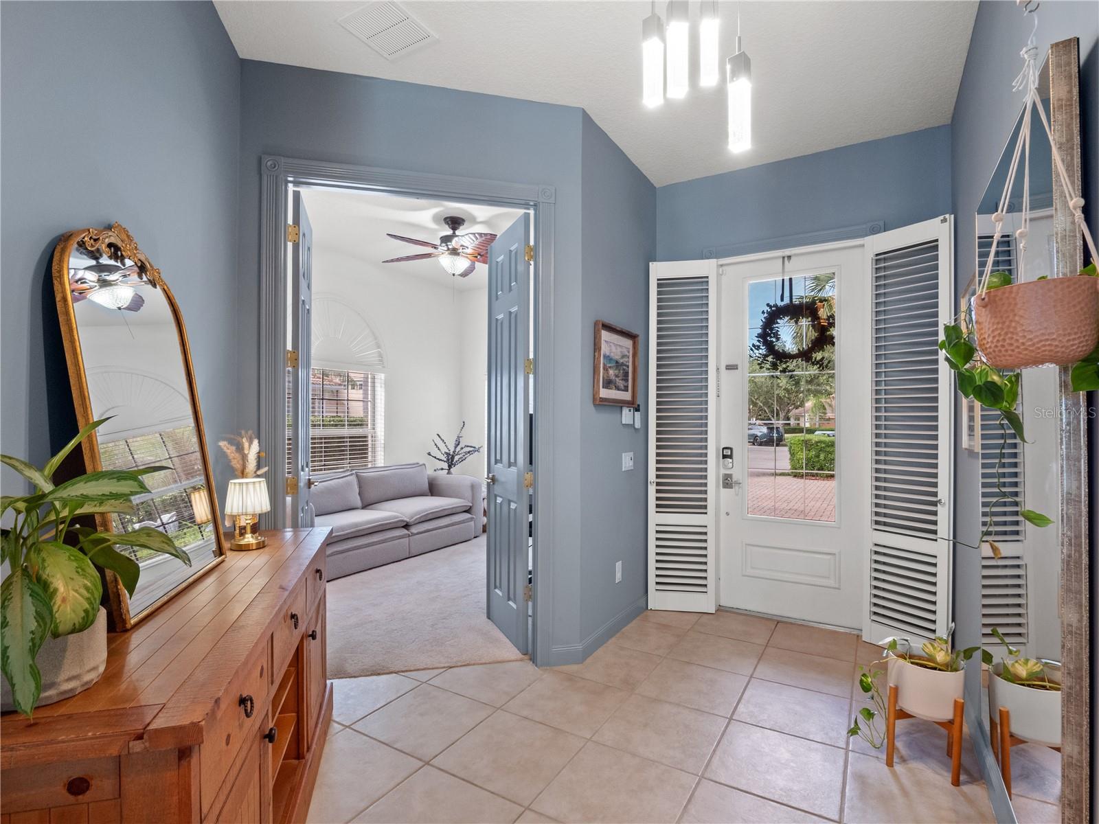 VILLAGEWALK - Residential