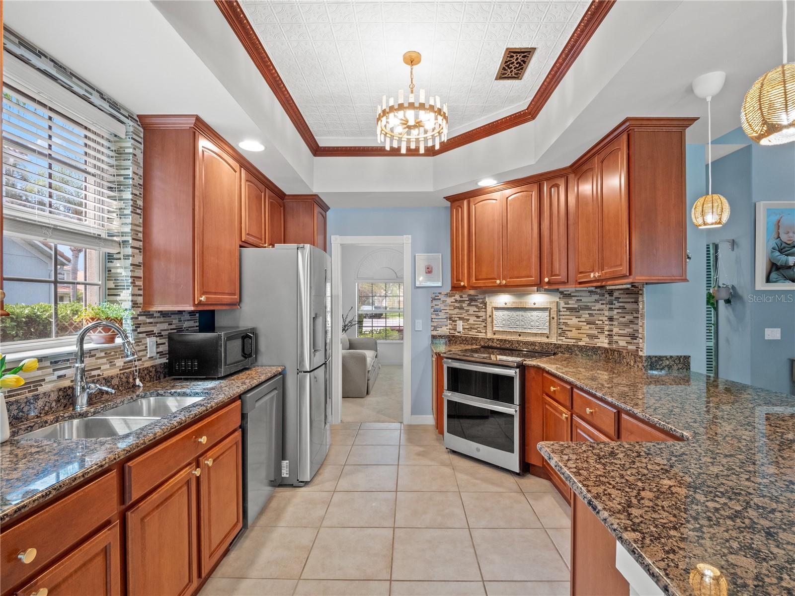 VILLAGEWALK - Residential