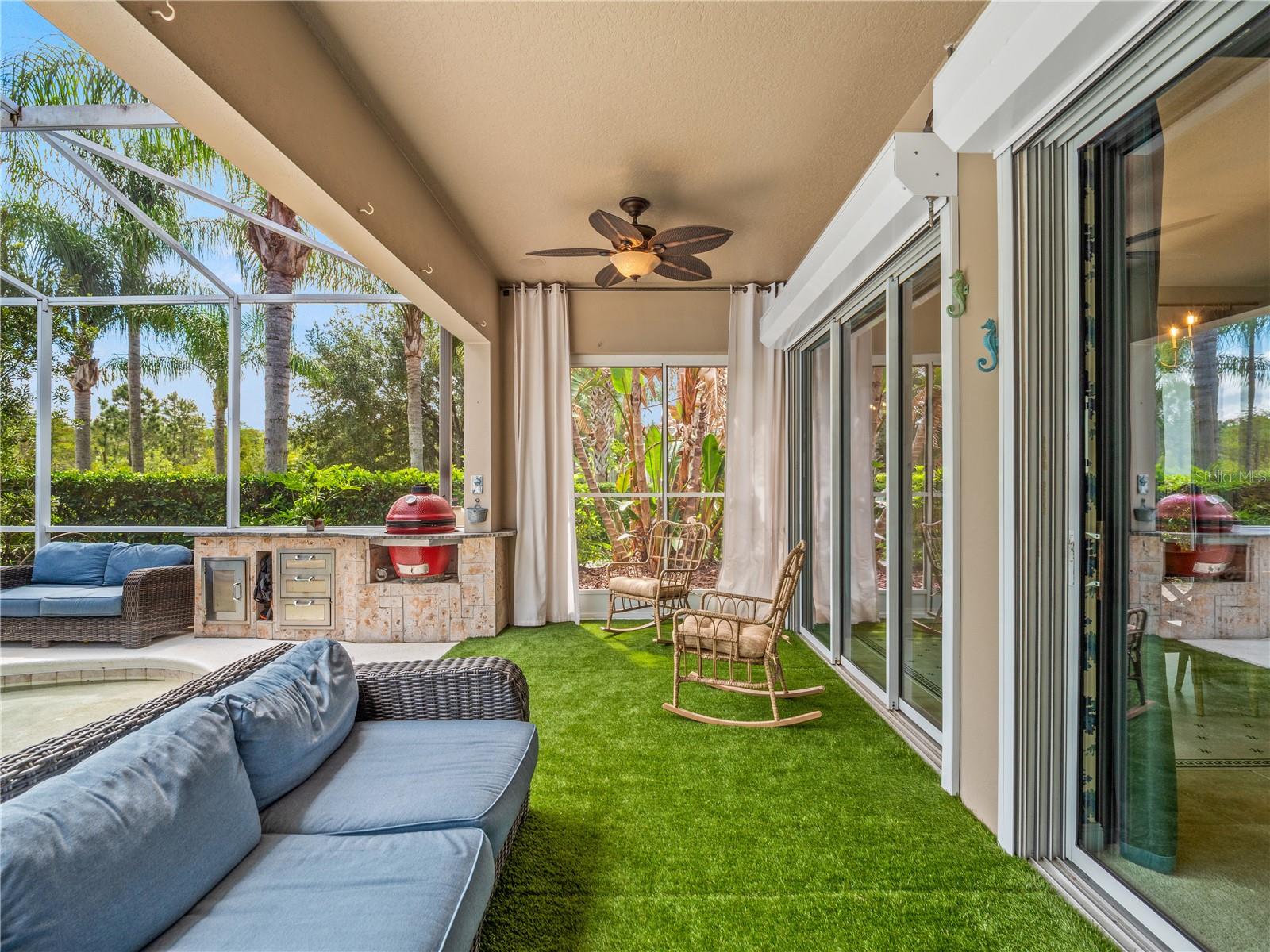 VILLAGEWALK - Residential
