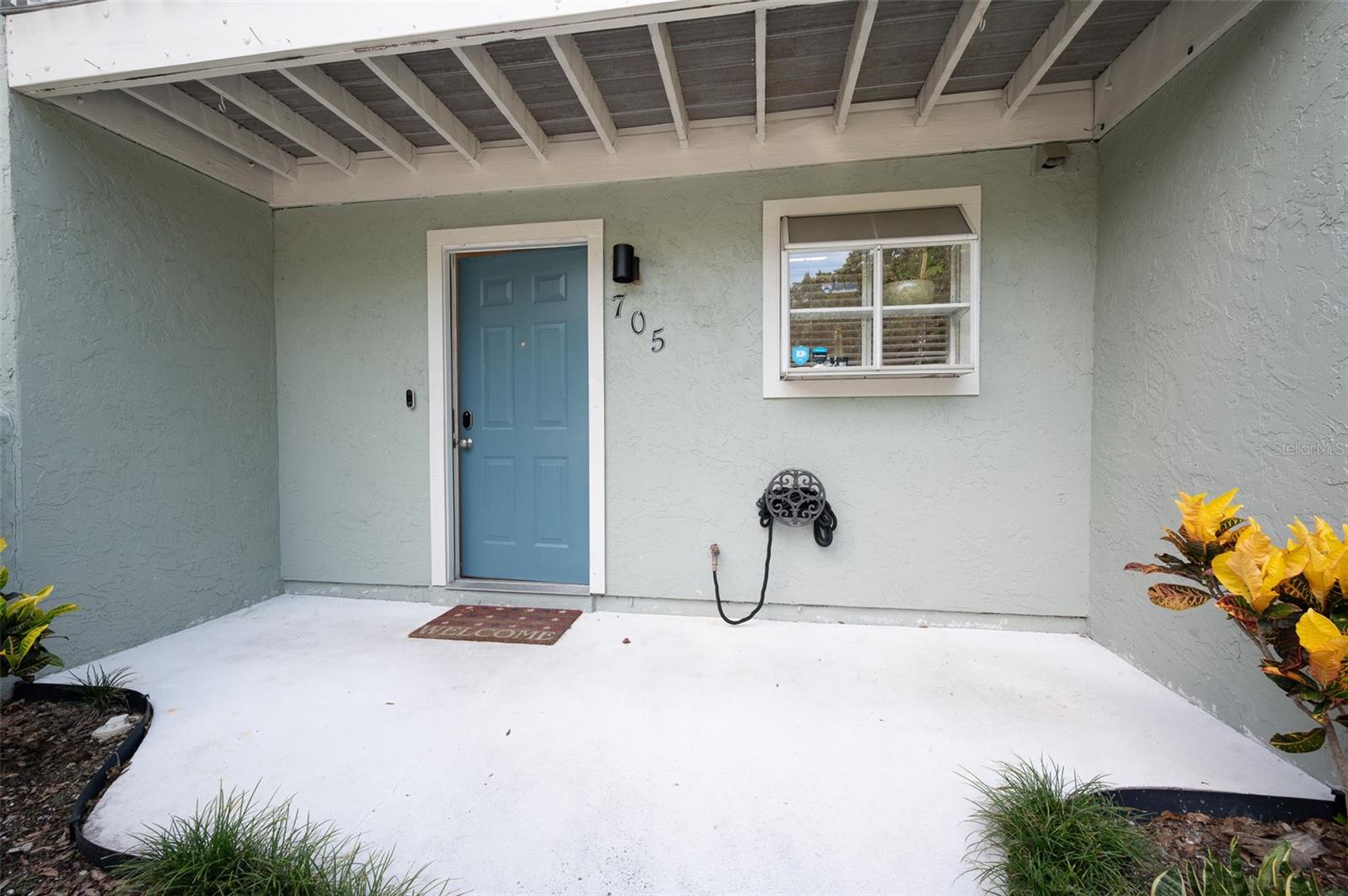 PICKWICK PARK - Residential Lease