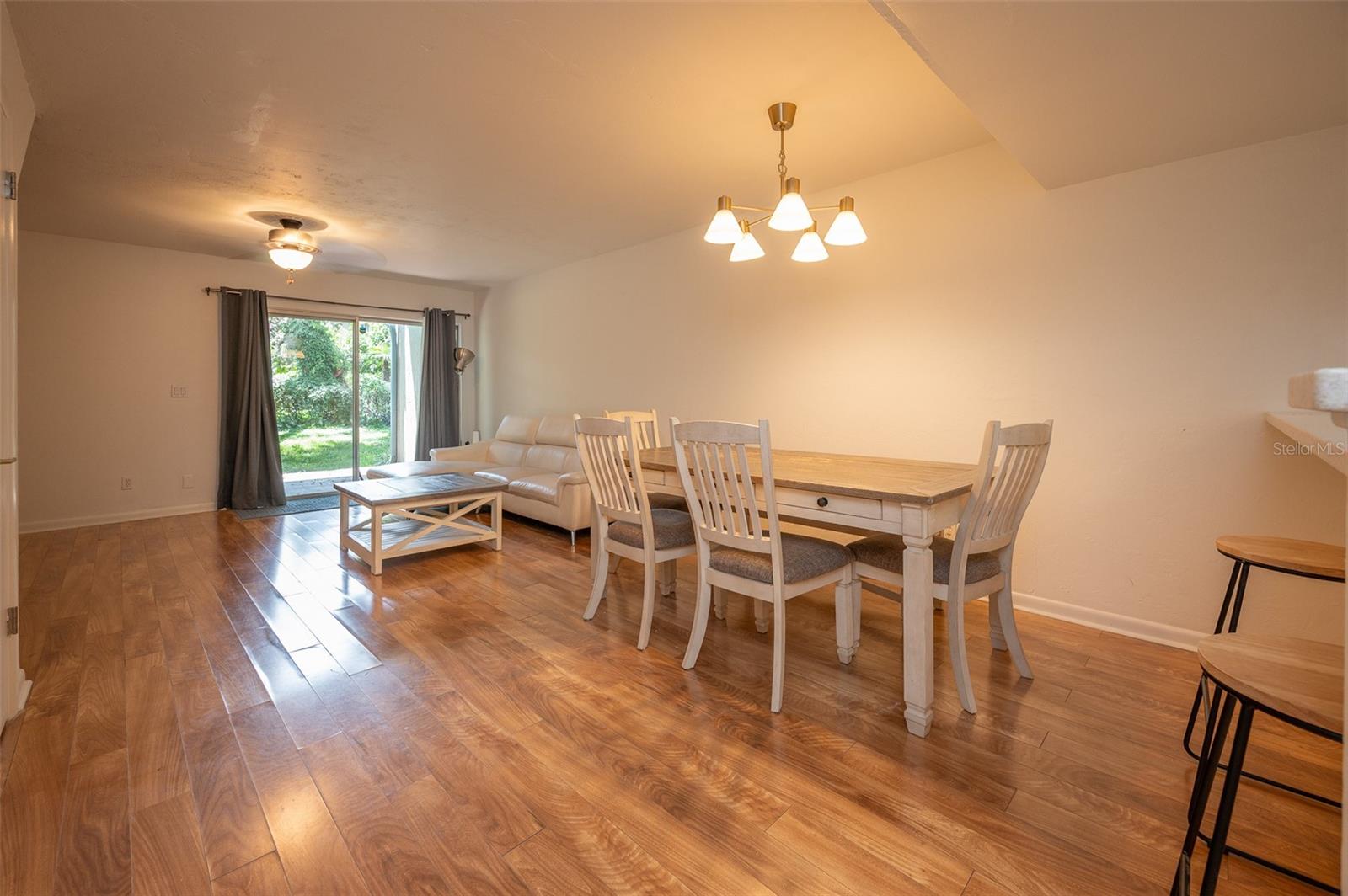 PICKWICK PARK - Residential Lease