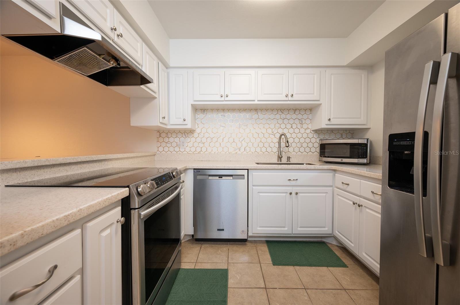 PICKWICK PARK - Residential Lease