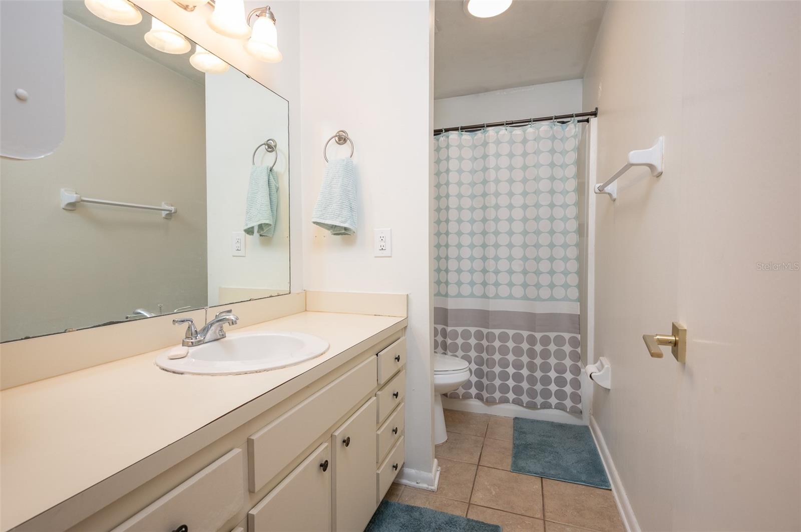 PICKWICK PARK - Residential Lease