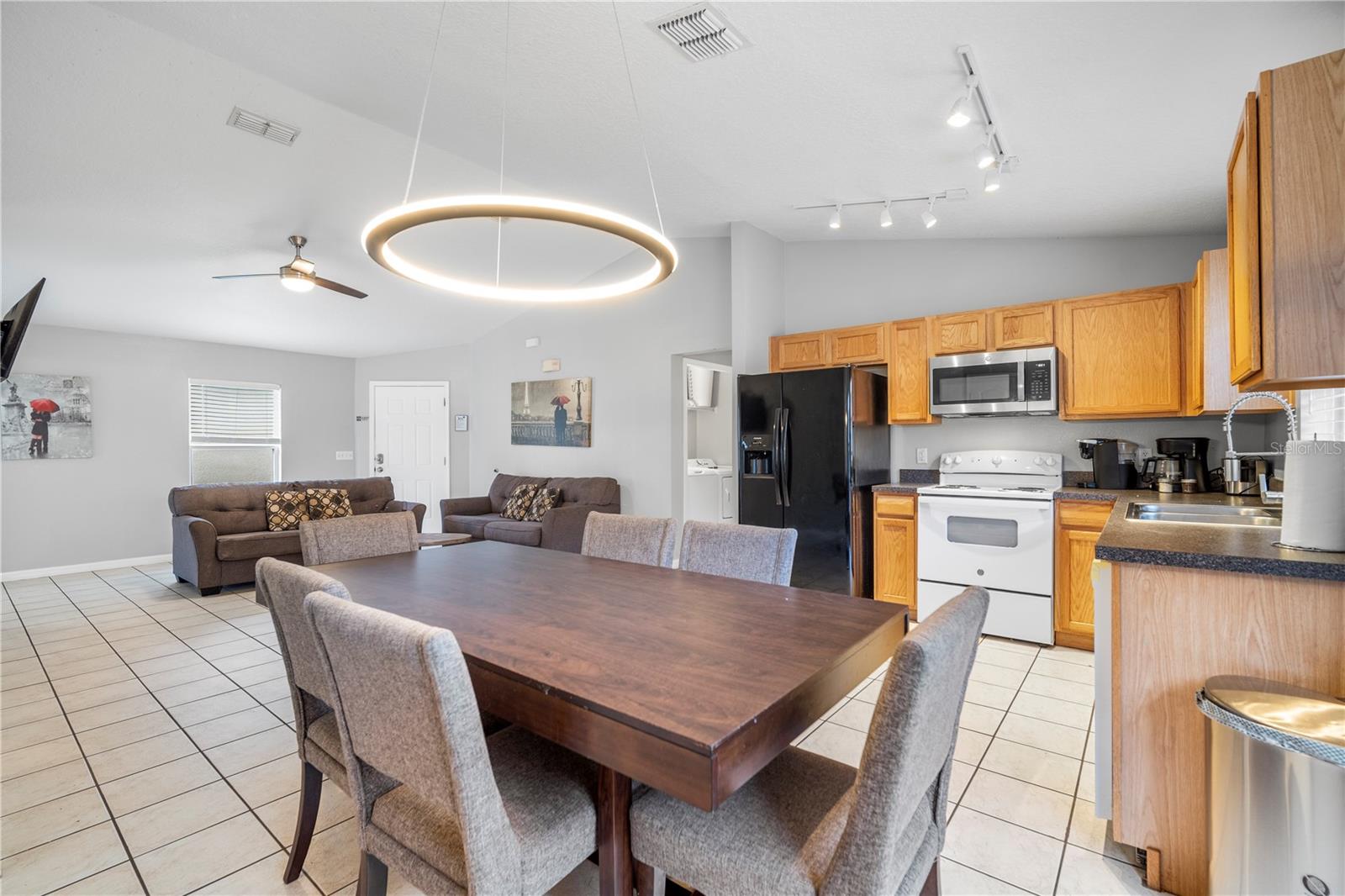 SANDY RIDGE PH 01 - Residential