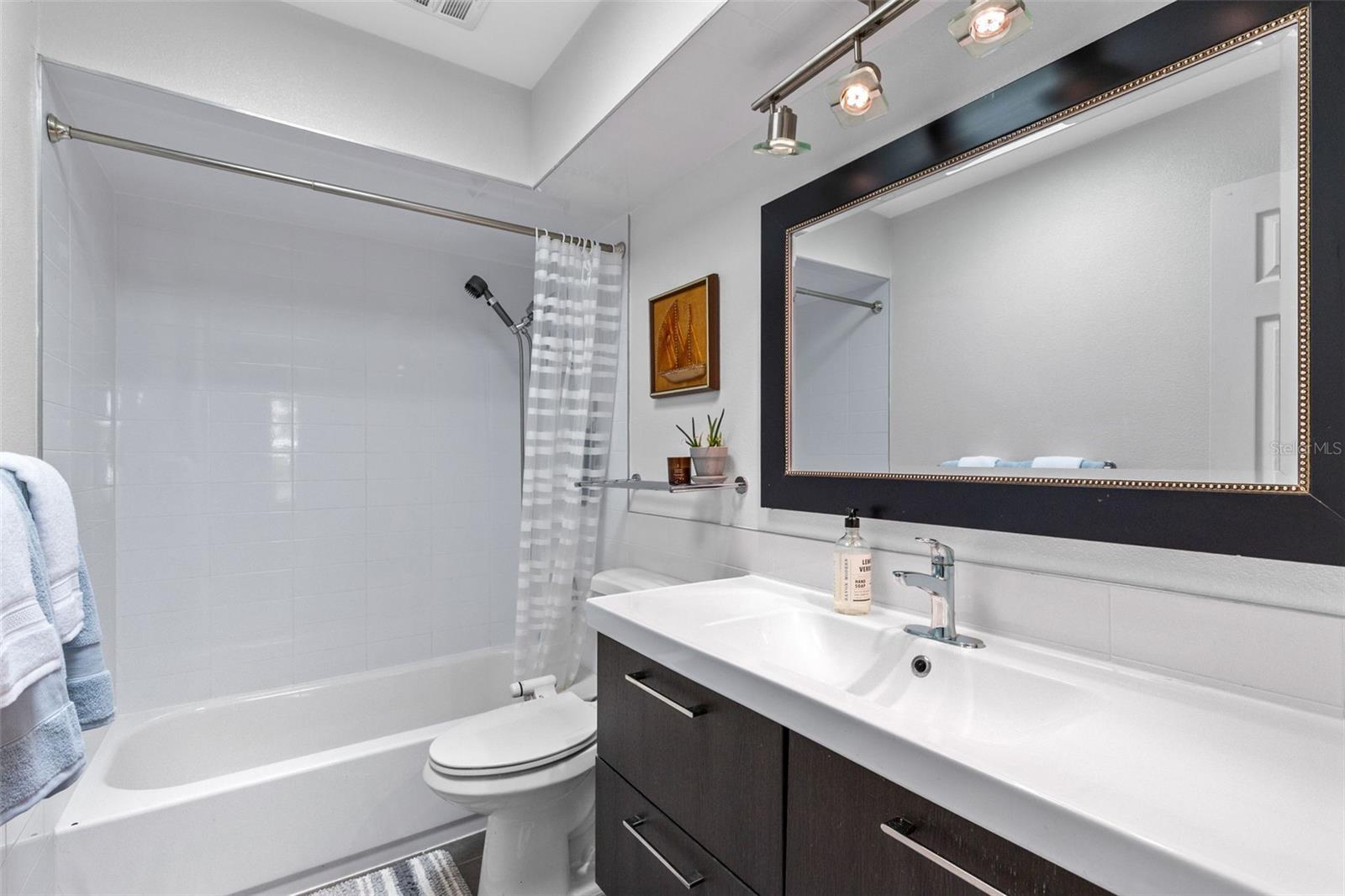 CARRIAGE HILL UNIT 2 - Residential