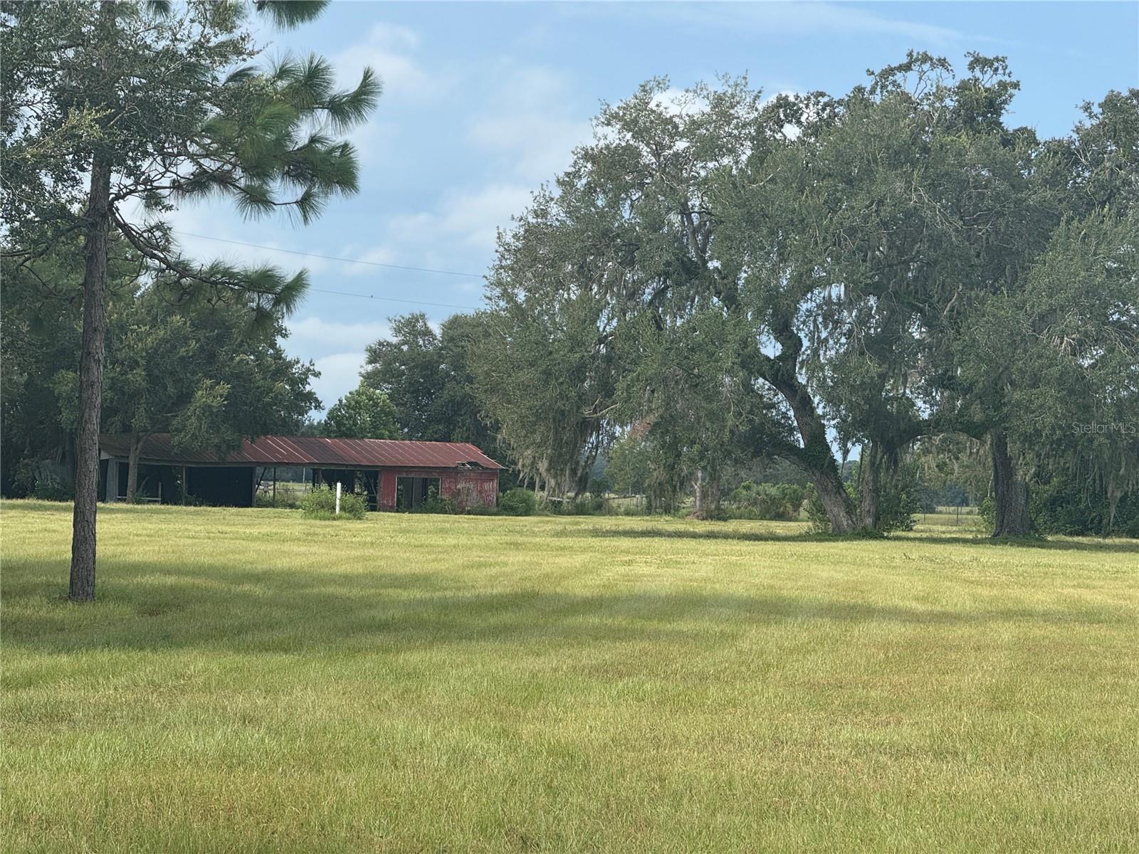 ACREAGE - Land