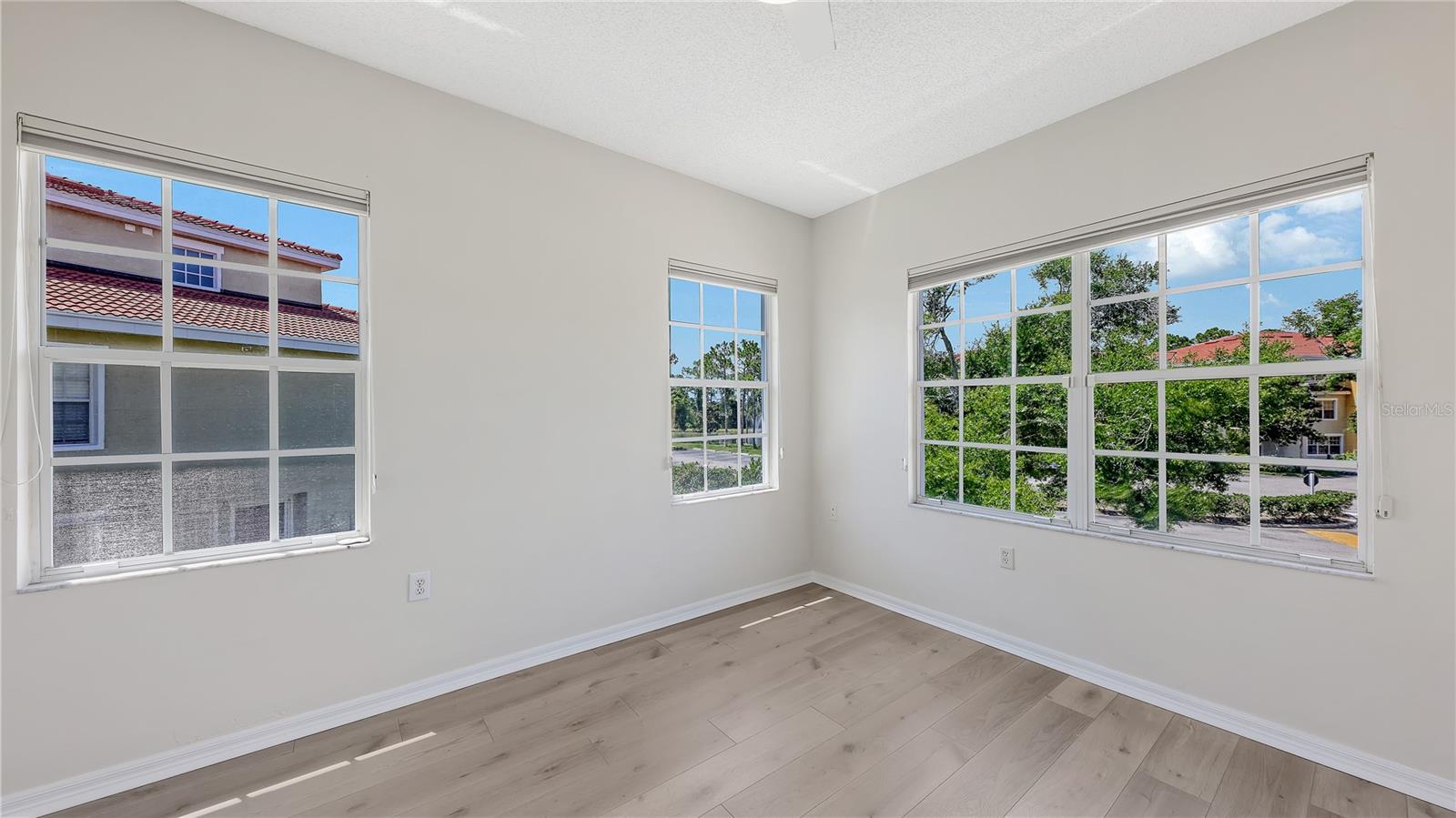 LAS PALMAS OF SARASOTA - Residential