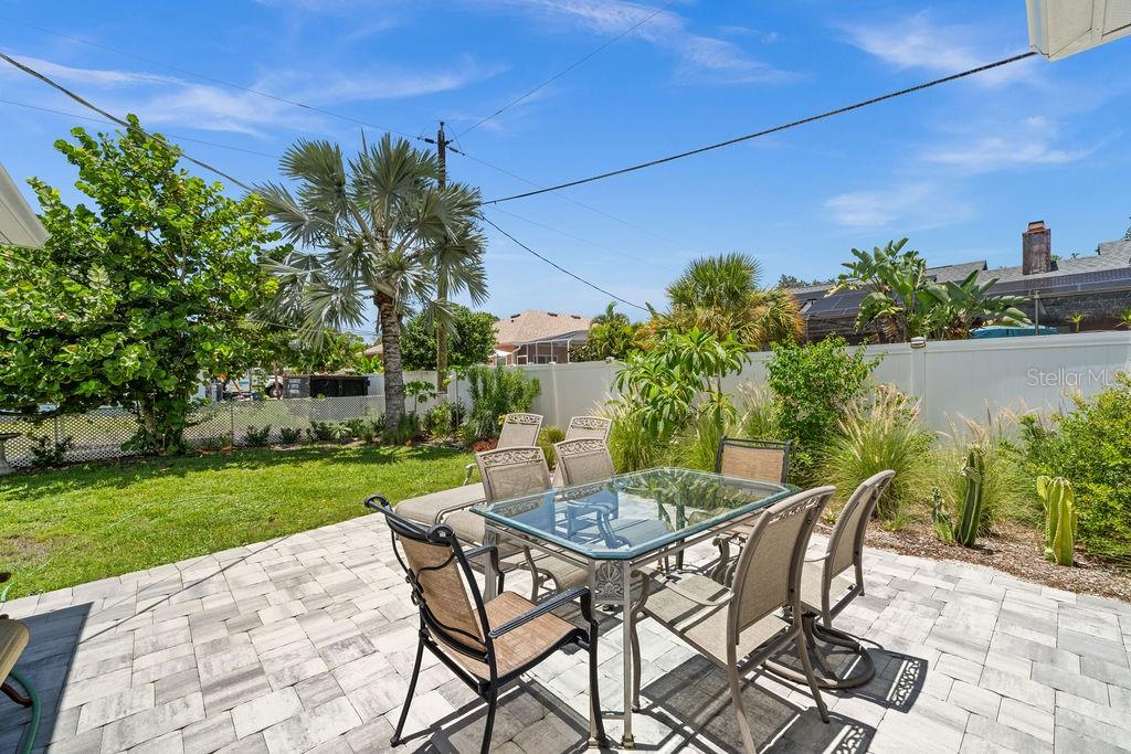 SOUTH VENICE - Residential