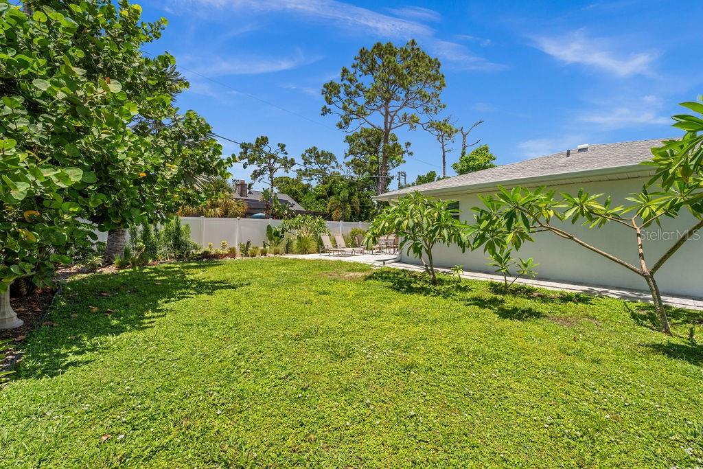 SOUTH VENICE - Residential