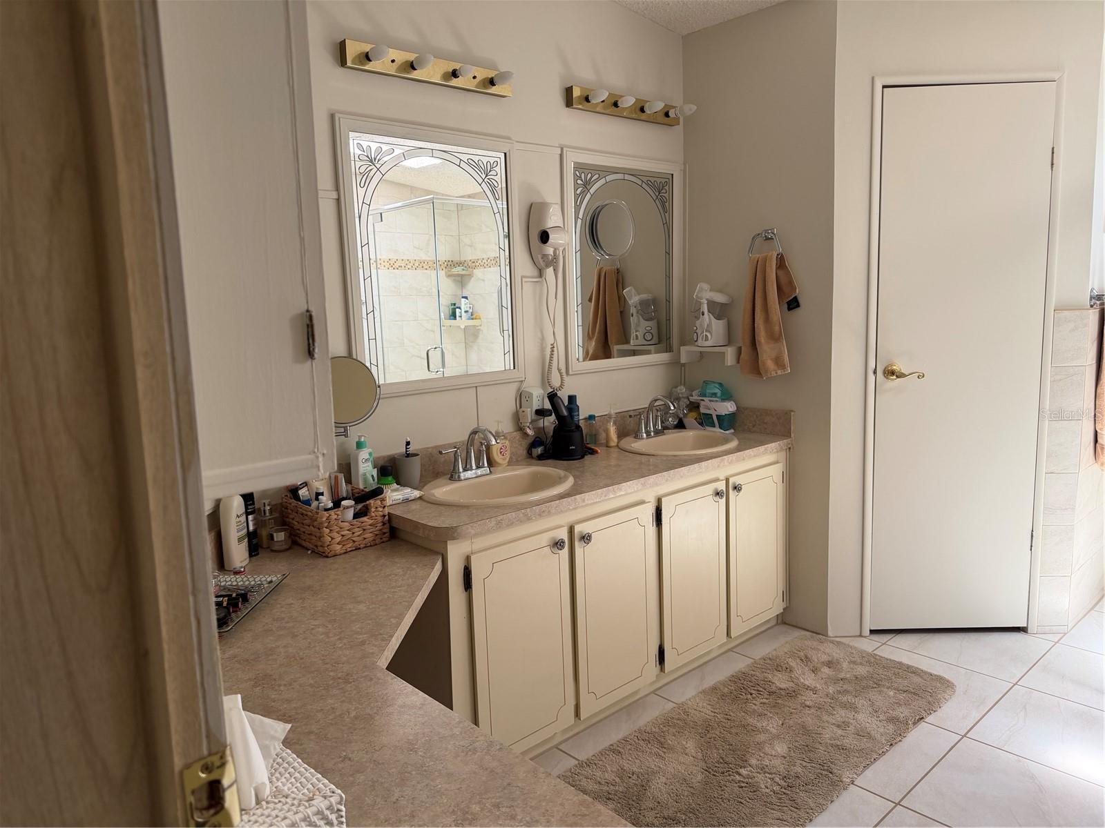 HIGH POINT SUB UNIT 1 - Residential