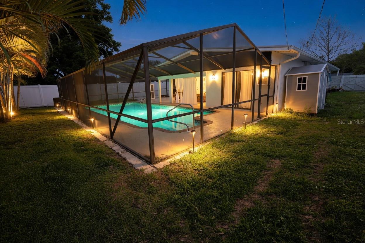 RIDGEWOOD ESTATES ADD 04 RESUB 01 - Residential Lease