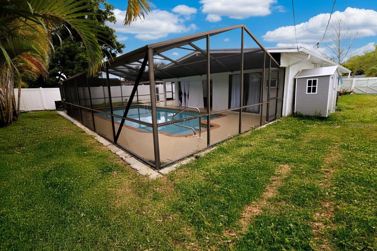 RIDGEWOOD ESTATES ADD 04 RESUB 01 - Residential Lease