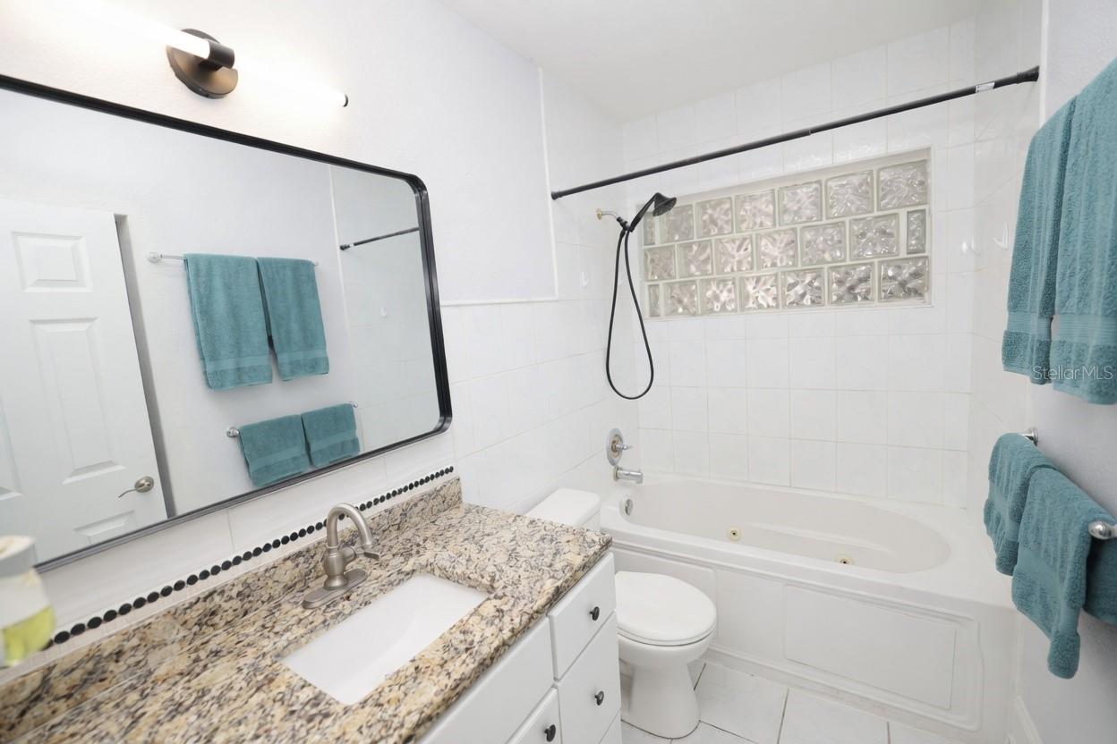 RIDGEWOOD ESTATES ADD 04 RESUB 01 - Residential Lease