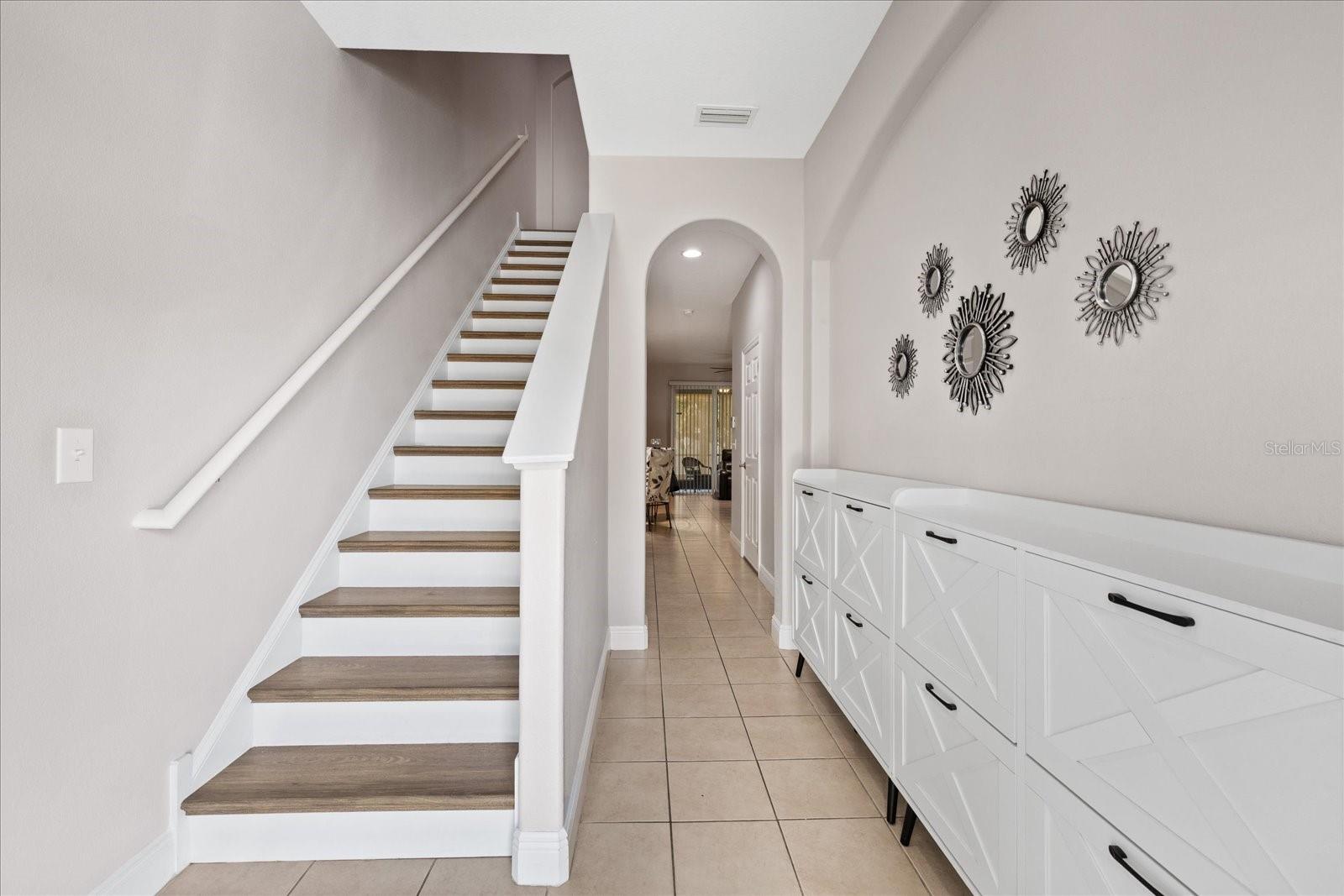 SAWGRASS VILLAGE - Residential
