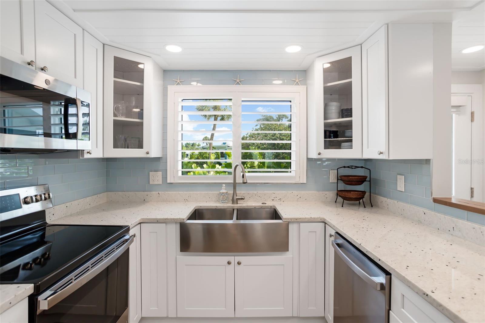 SPANISH MAIN YACHT CLUB CONDO - Residential