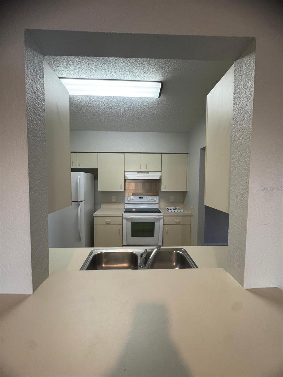 CEDAR WOODS 02 - Residential Lease