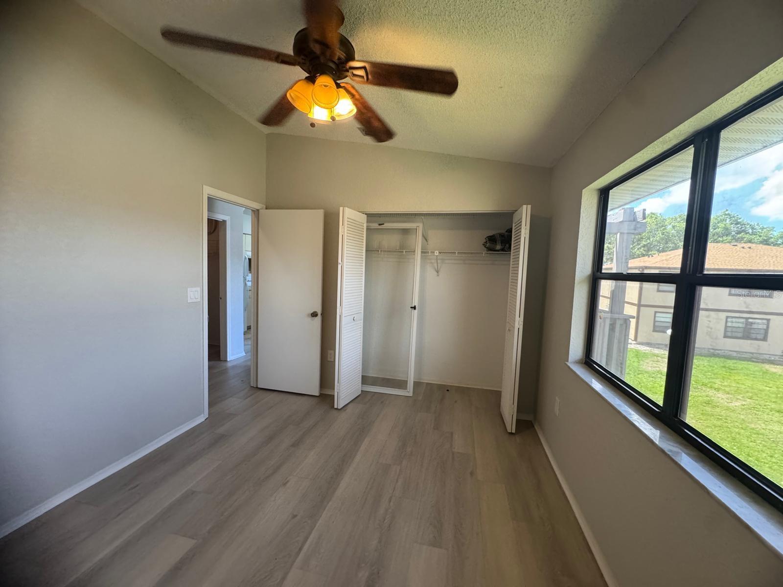 CEDAR WOODS 02 - Residential Lease