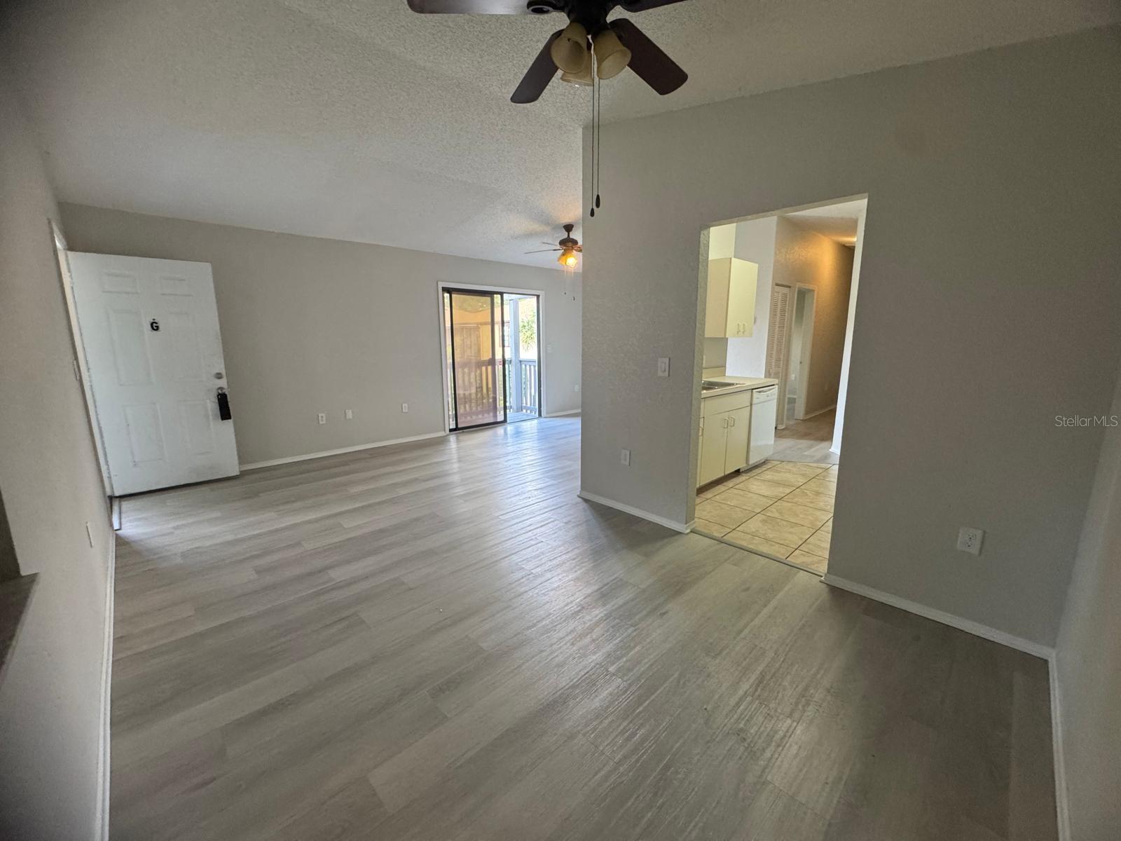 CEDAR WOODS 02 - Residential Lease