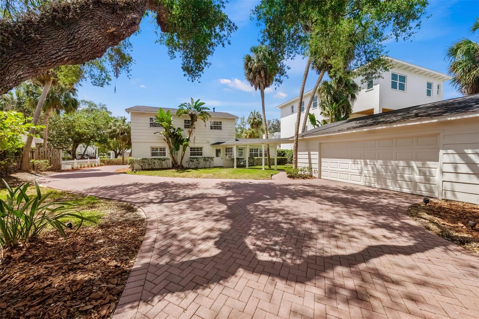 HENDERSON BEACH - Residential Lease