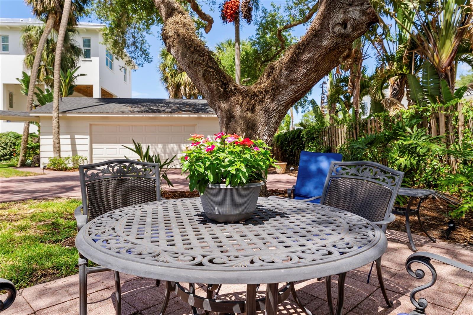HENDERSON BEACH - Residential Lease
