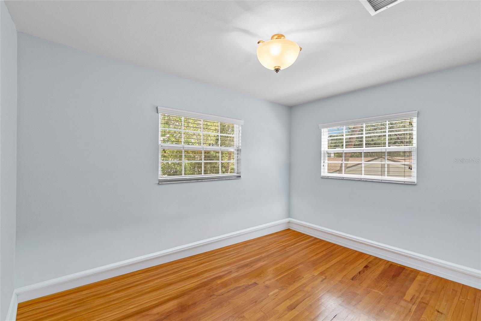 HENDERSON BEACH - Residential Lease