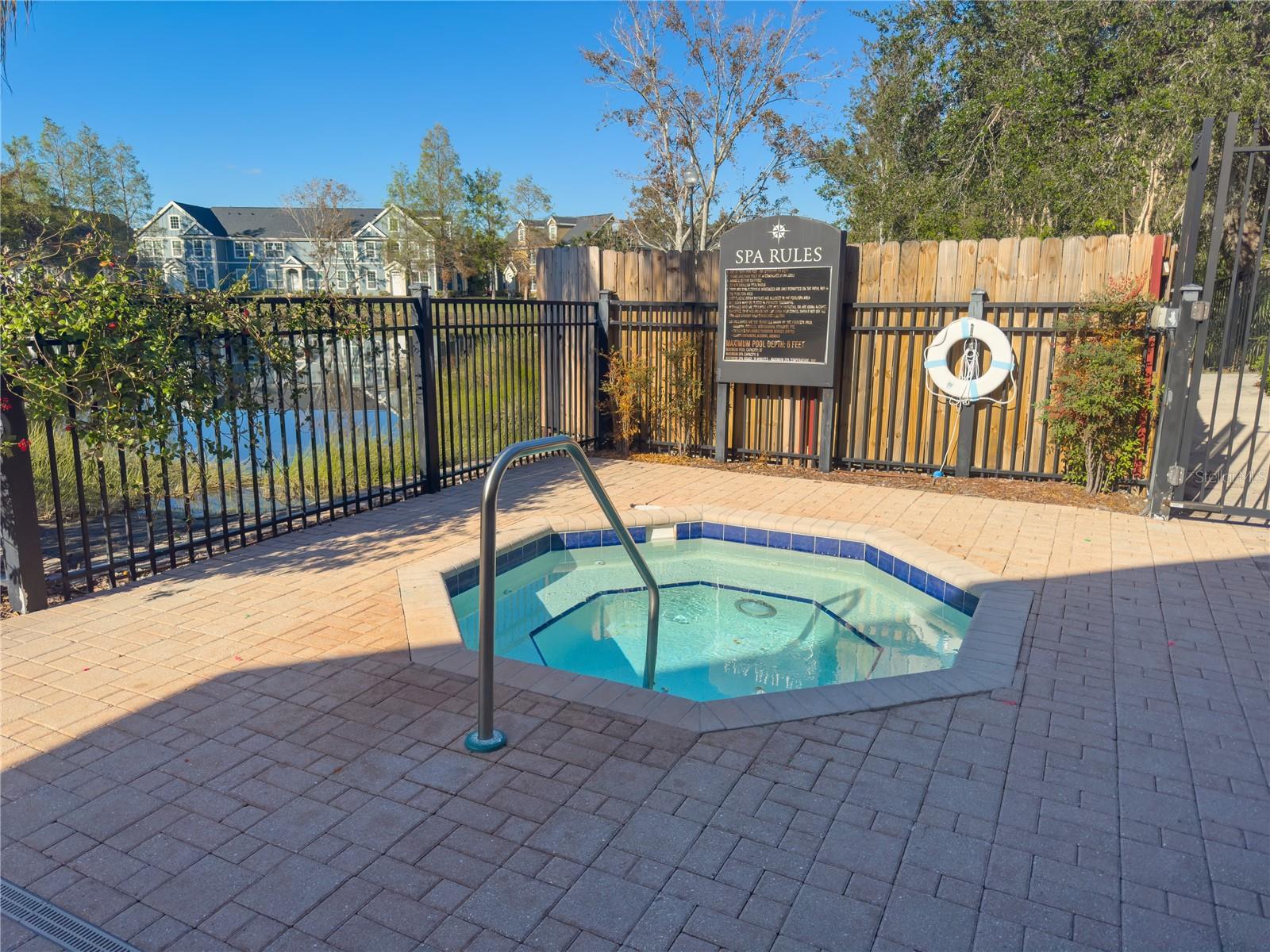 ADMIRALS WALK - Residential