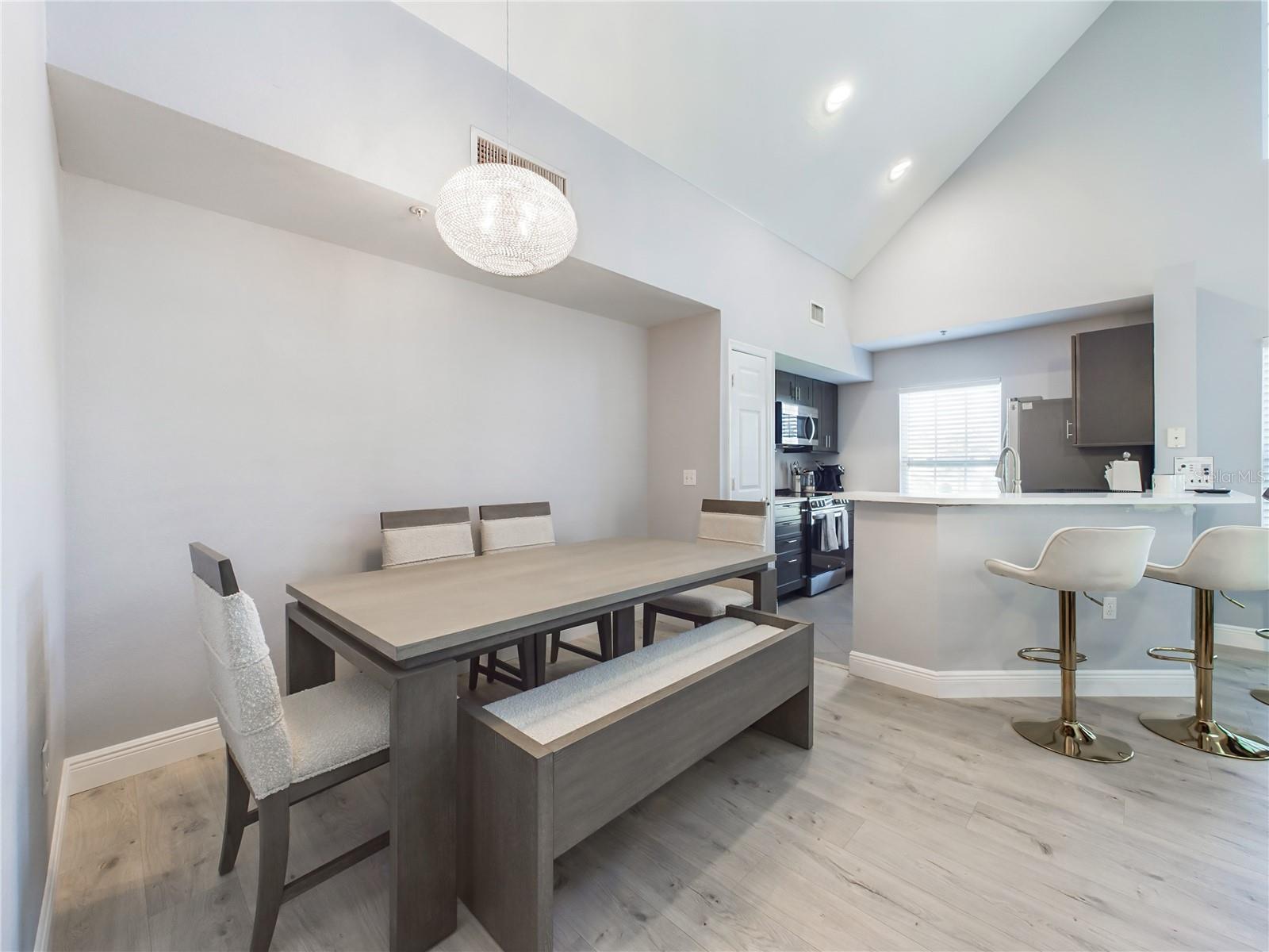 ADMIRALS WALK - Residential