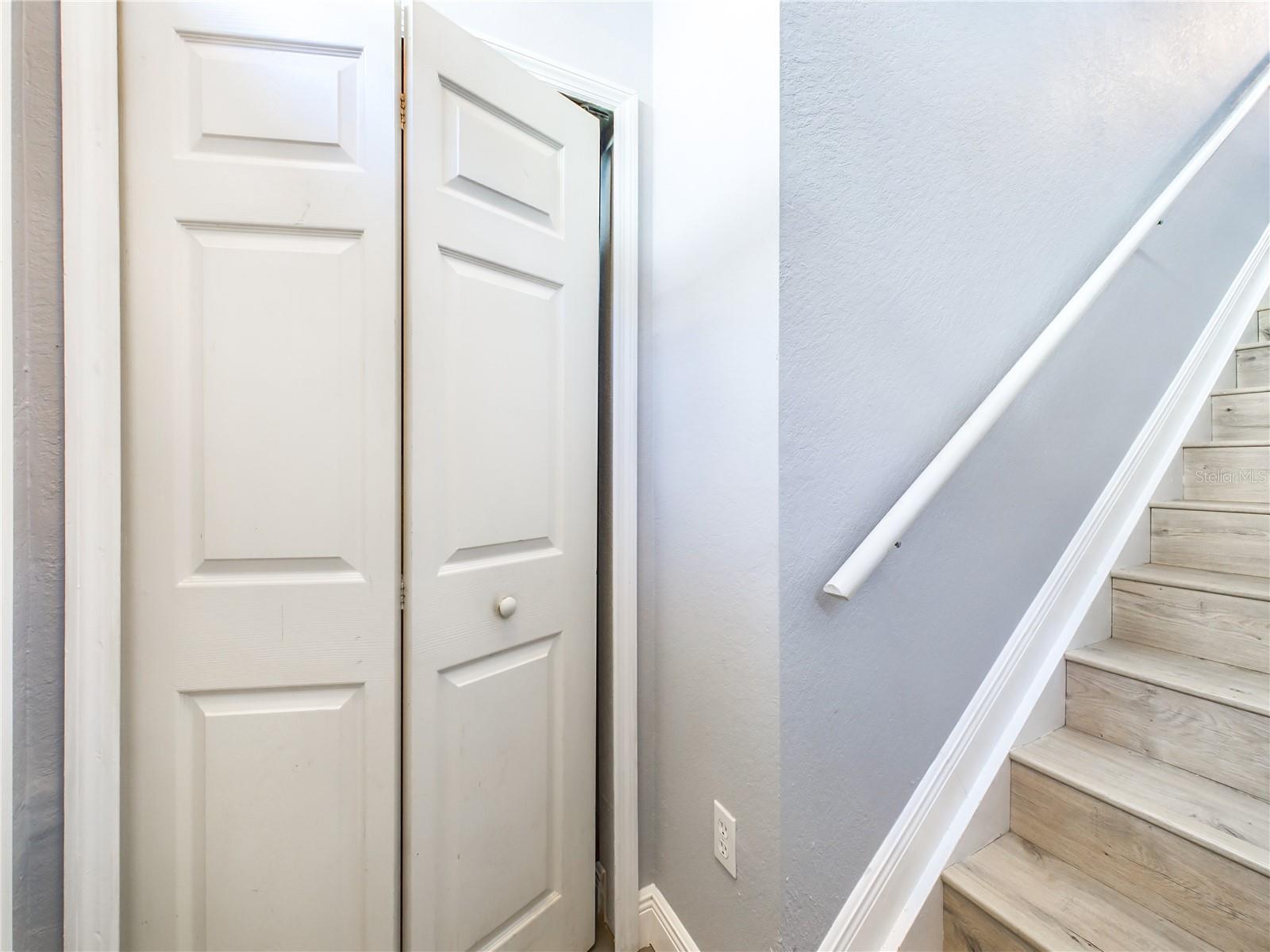 ADMIRALS WALK - Residential