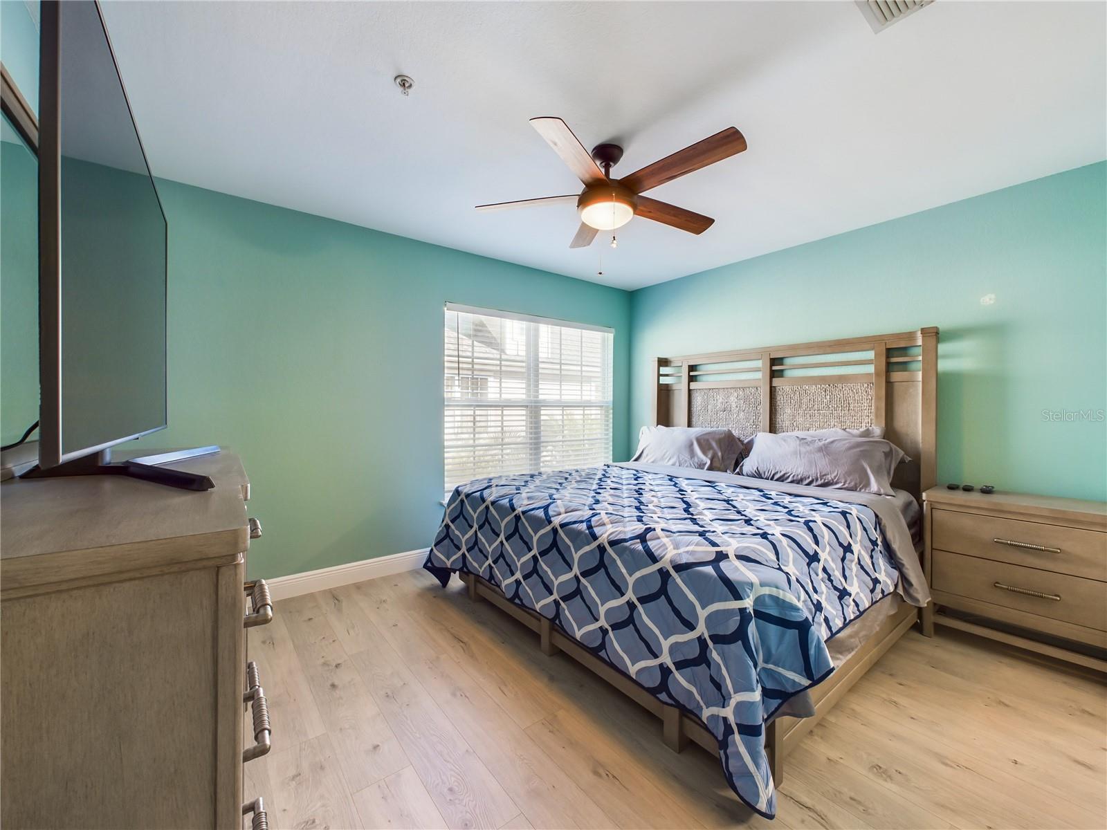 ADMIRALS WALK - Residential