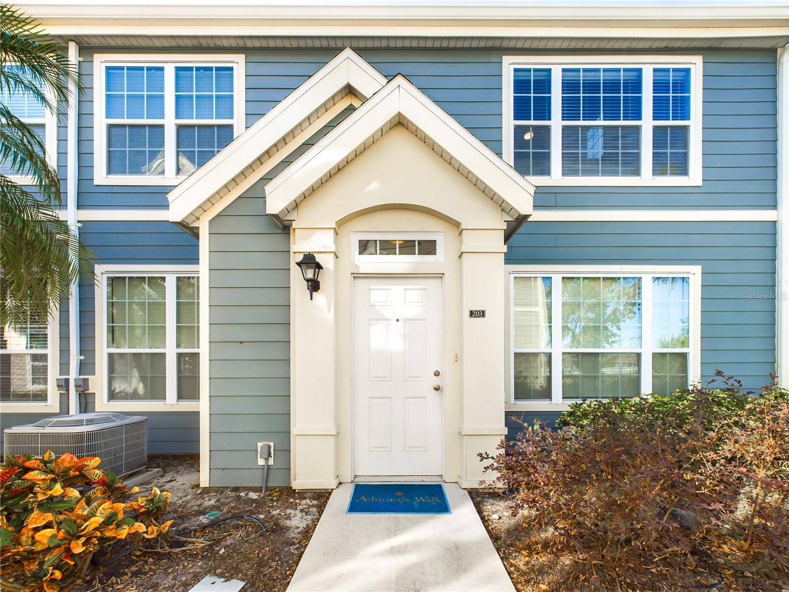 ADMIRALS WALK - Residential