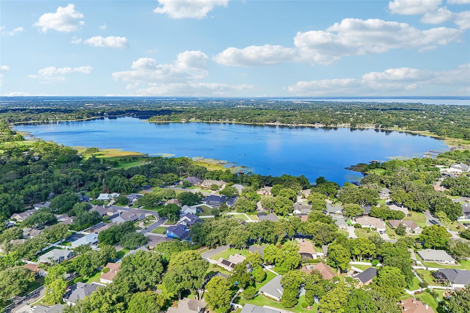 PARK PLACE ON LAKE JOANNA - Residential