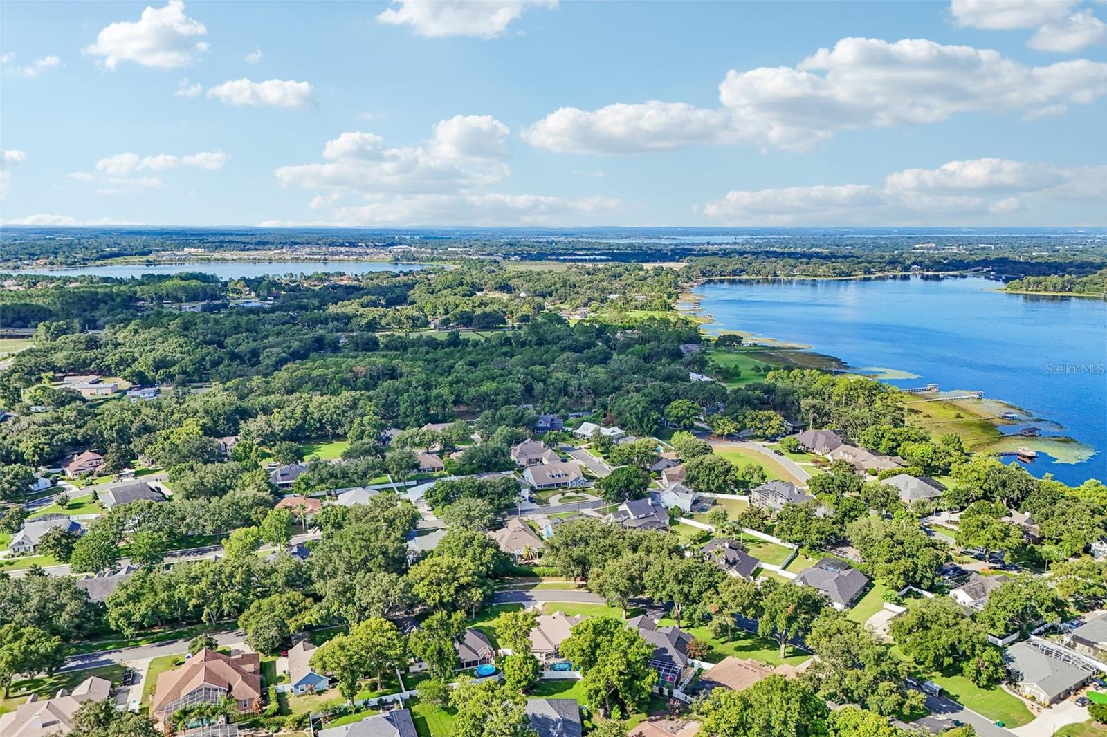 PARK PLACE ON LAKE JOANNA - Residential