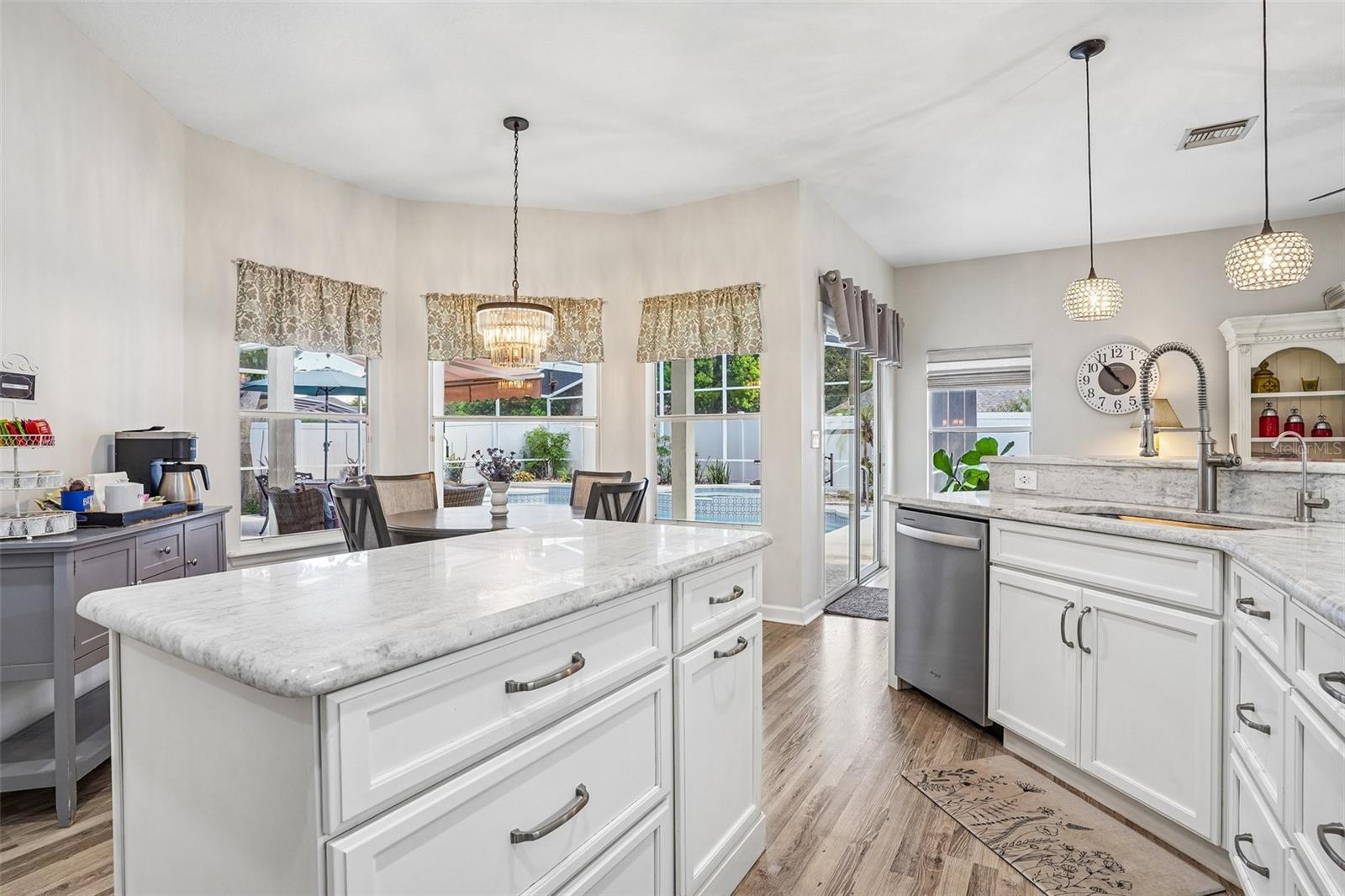 PARK PLACE ON LAKE JOANNA - Residential