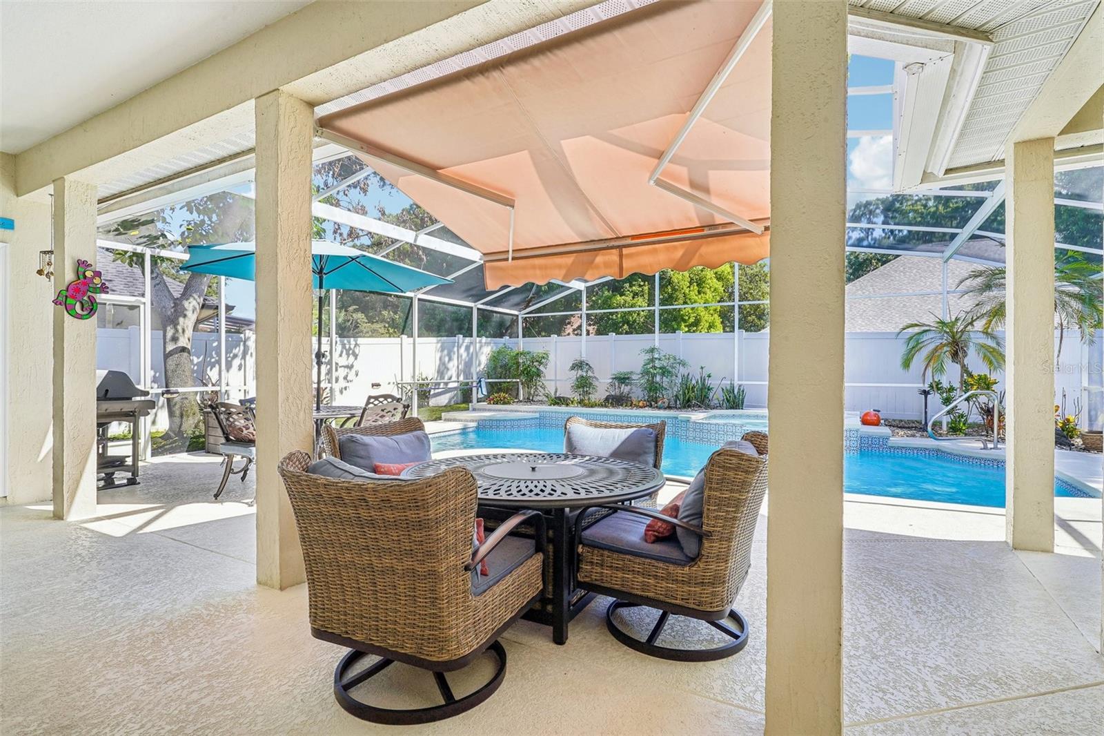 PARK PLACE ON LAKE JOANNA - Residential