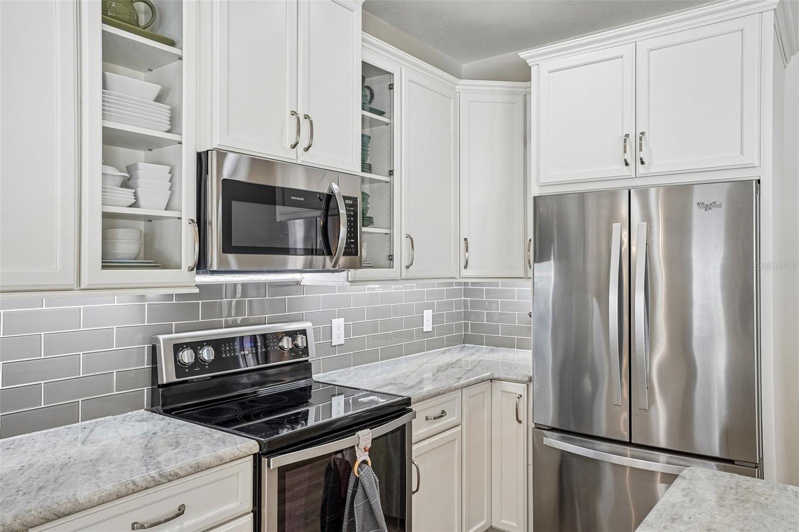 PARK PLACE ON LAKE JOANNA - Residential