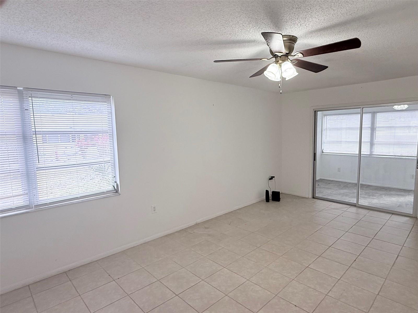DESOTO SQUARE VILLAS PH I - Residential