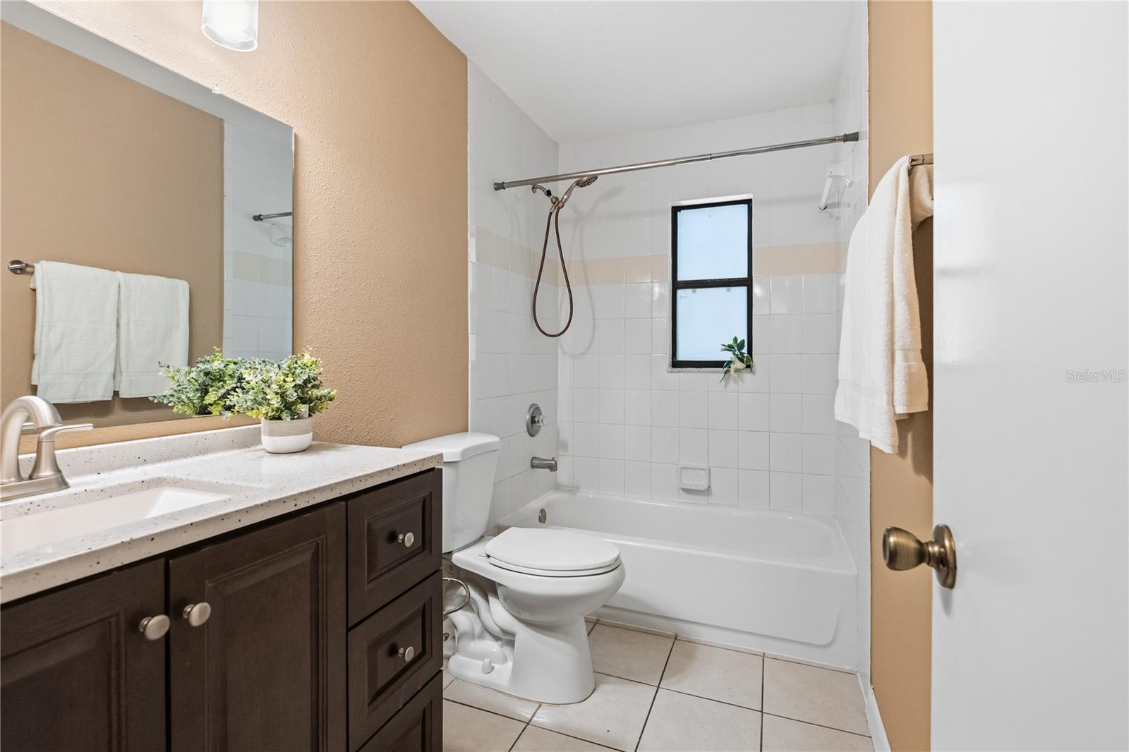 CRYSTAL LAKE PARK 2ND SEC - Residential