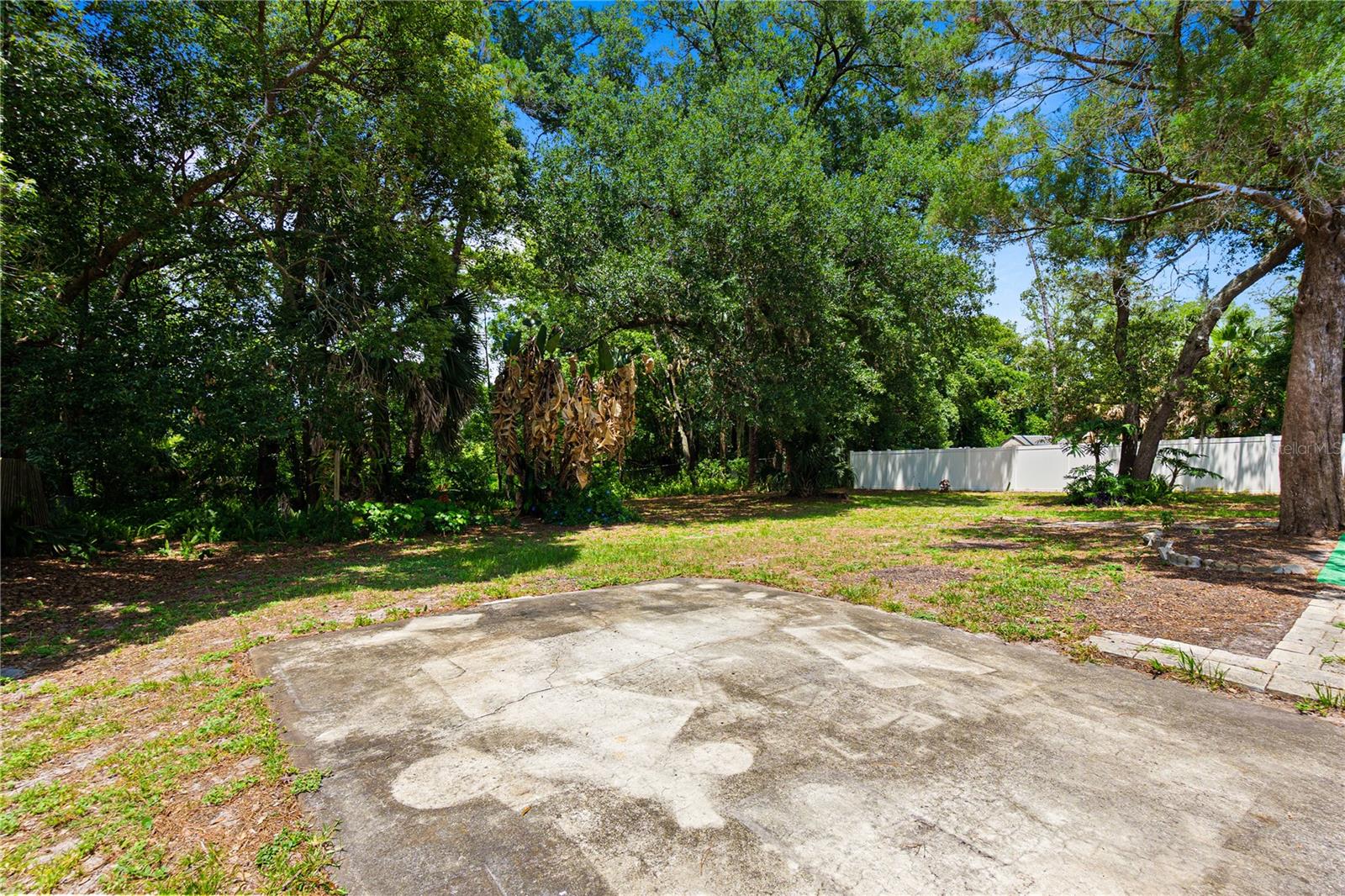 CRYSTAL LAKE PARK 2ND SEC - Residential