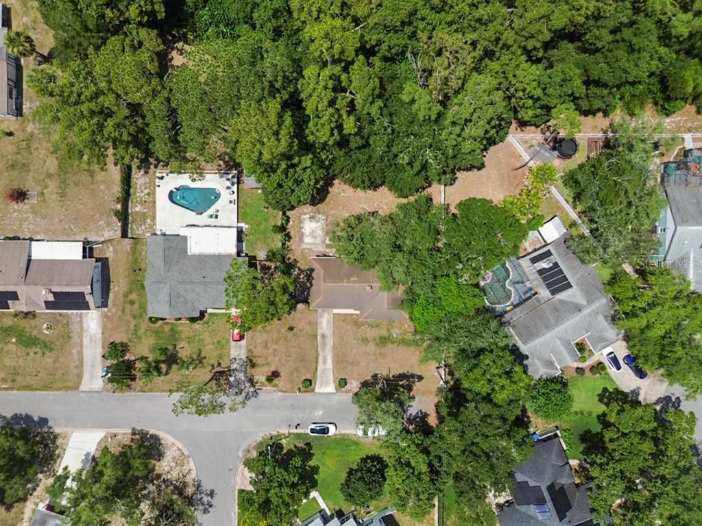 CRYSTAL LAKE PARK 2ND SEC - Residential