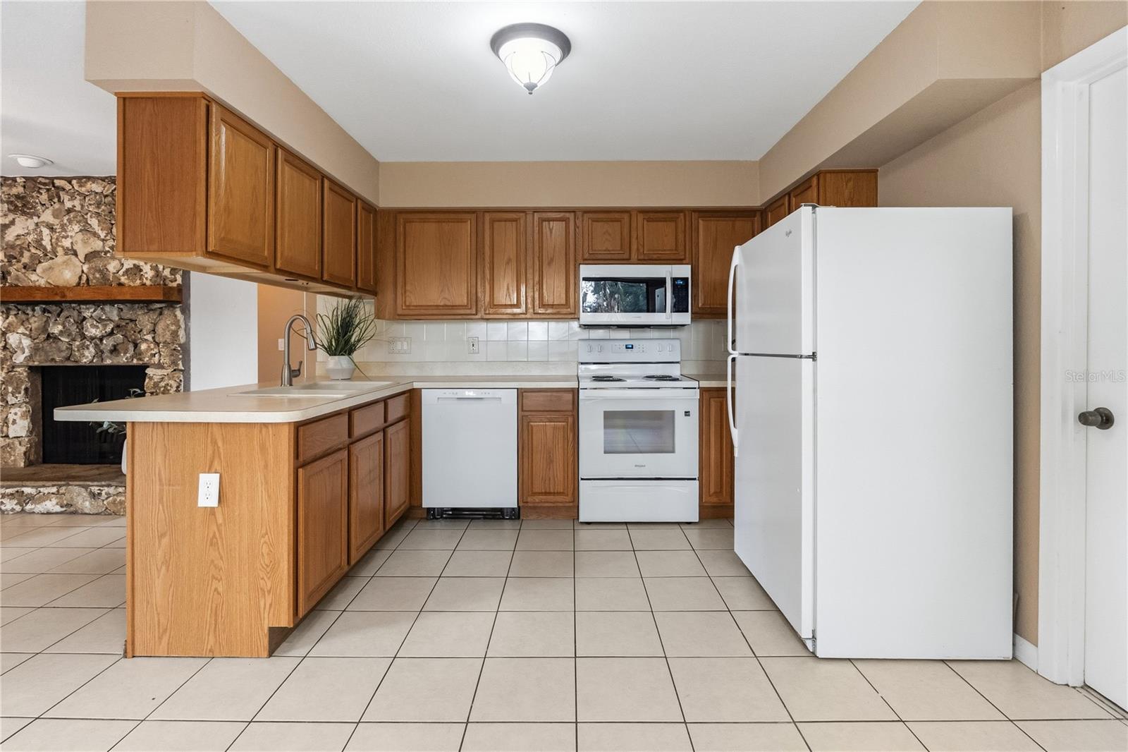 CRYSTAL LAKE PARK 2ND SEC - Residential