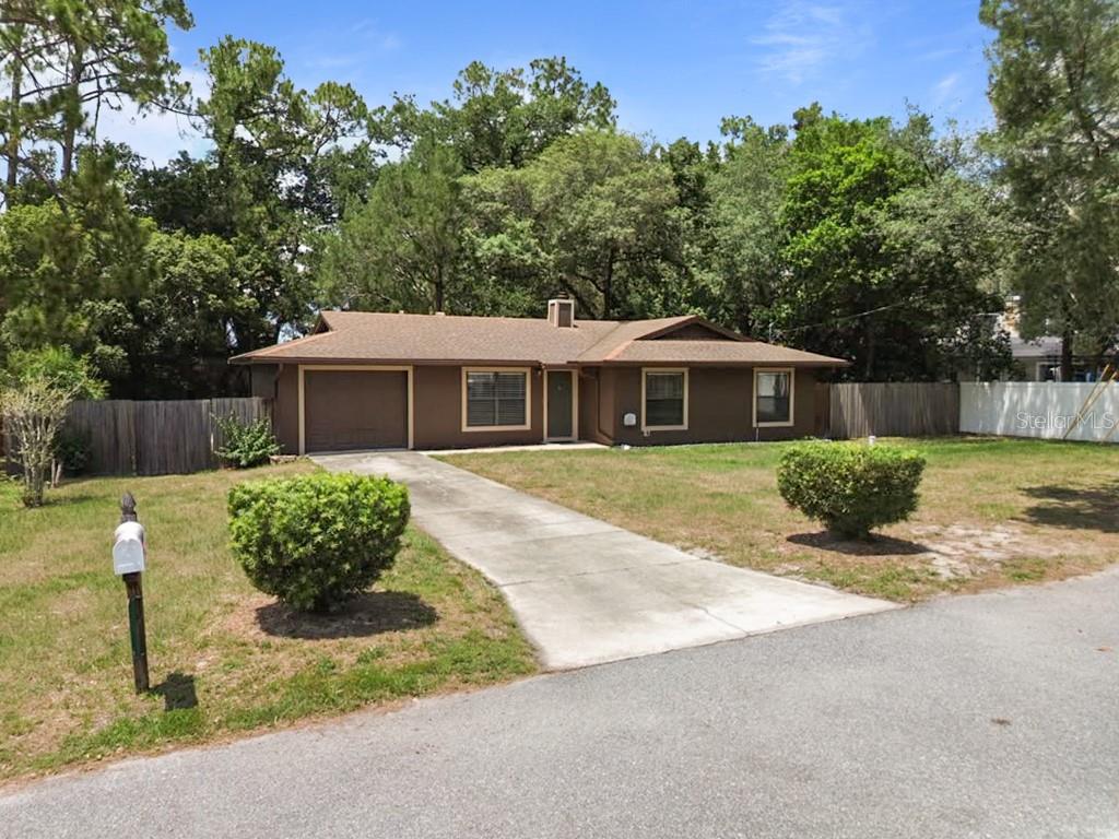 CRYSTAL LAKE PARK 2ND SEC - Residential