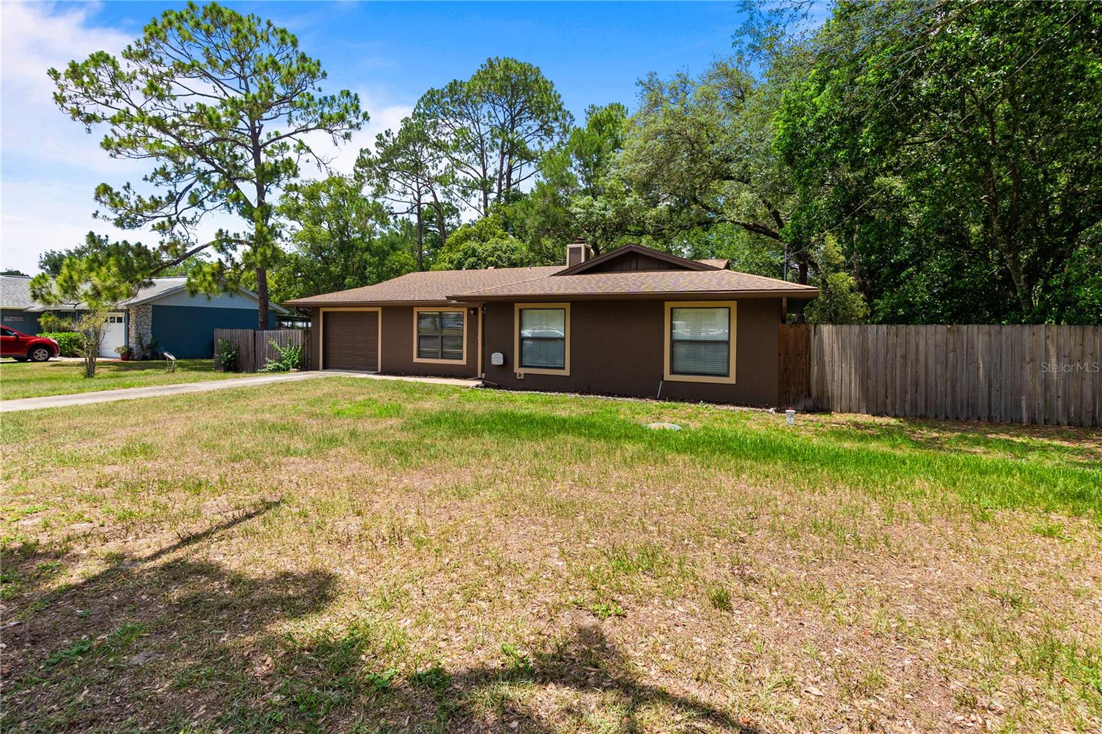 CRYSTAL LAKE PARK 2ND SEC - Residential