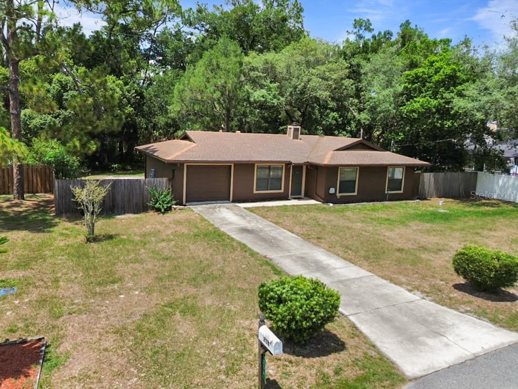 CRYSTAL LAKE PARK 2ND SEC - Residential