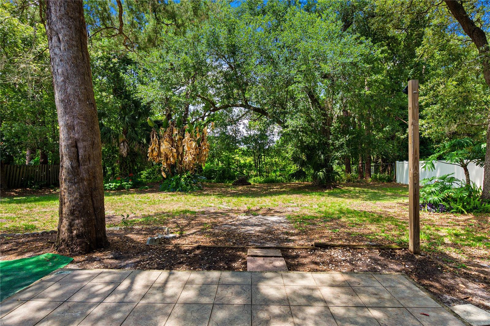 CRYSTAL LAKE PARK 2ND SEC - Residential