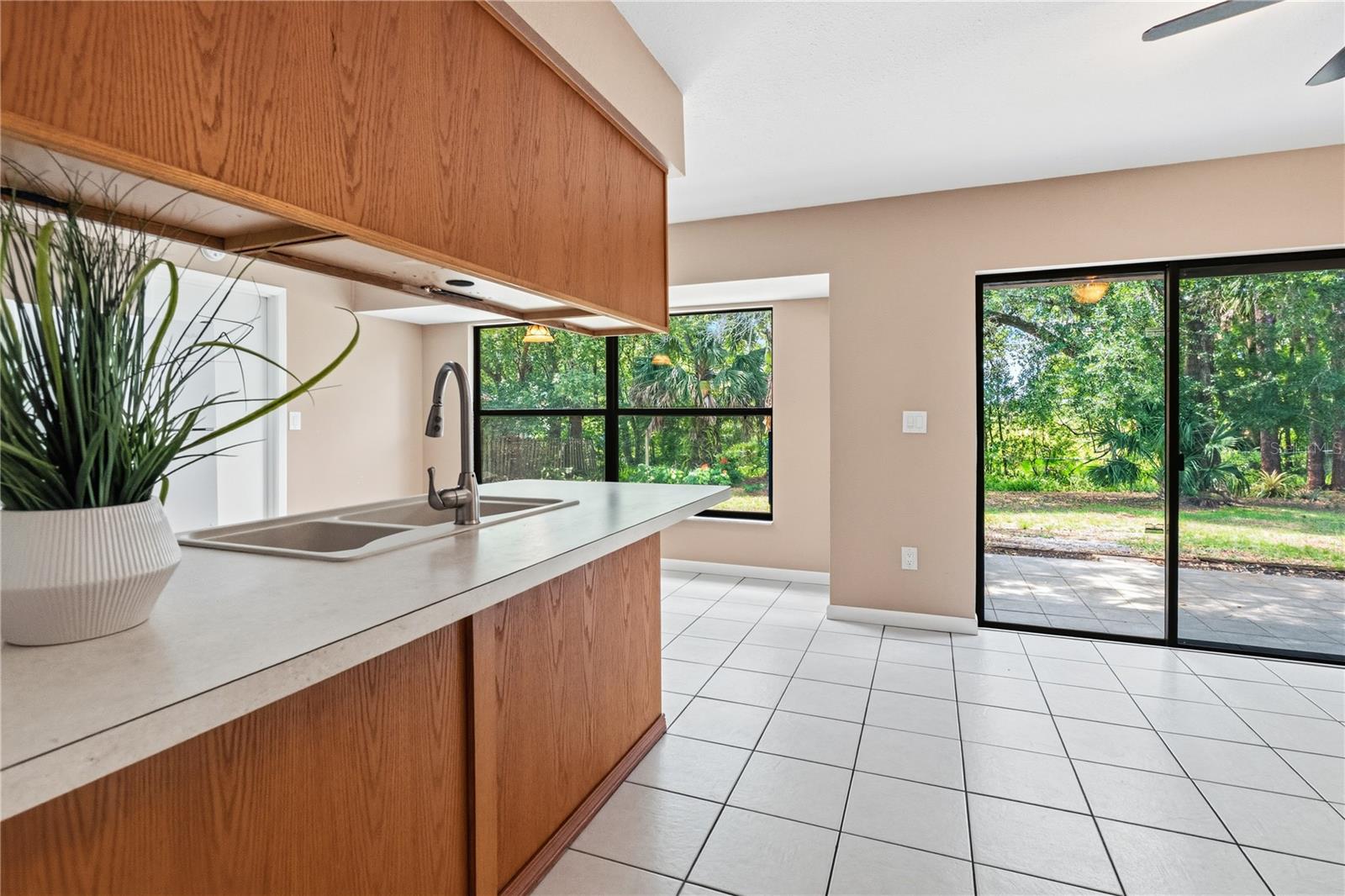 CRYSTAL LAKE PARK 2ND SEC - Residential
